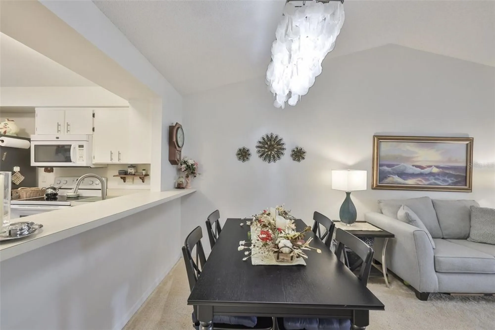 Property Slideshow image 18 of 37 | 313 knottwood ct, Sun City Center, FL, 33573