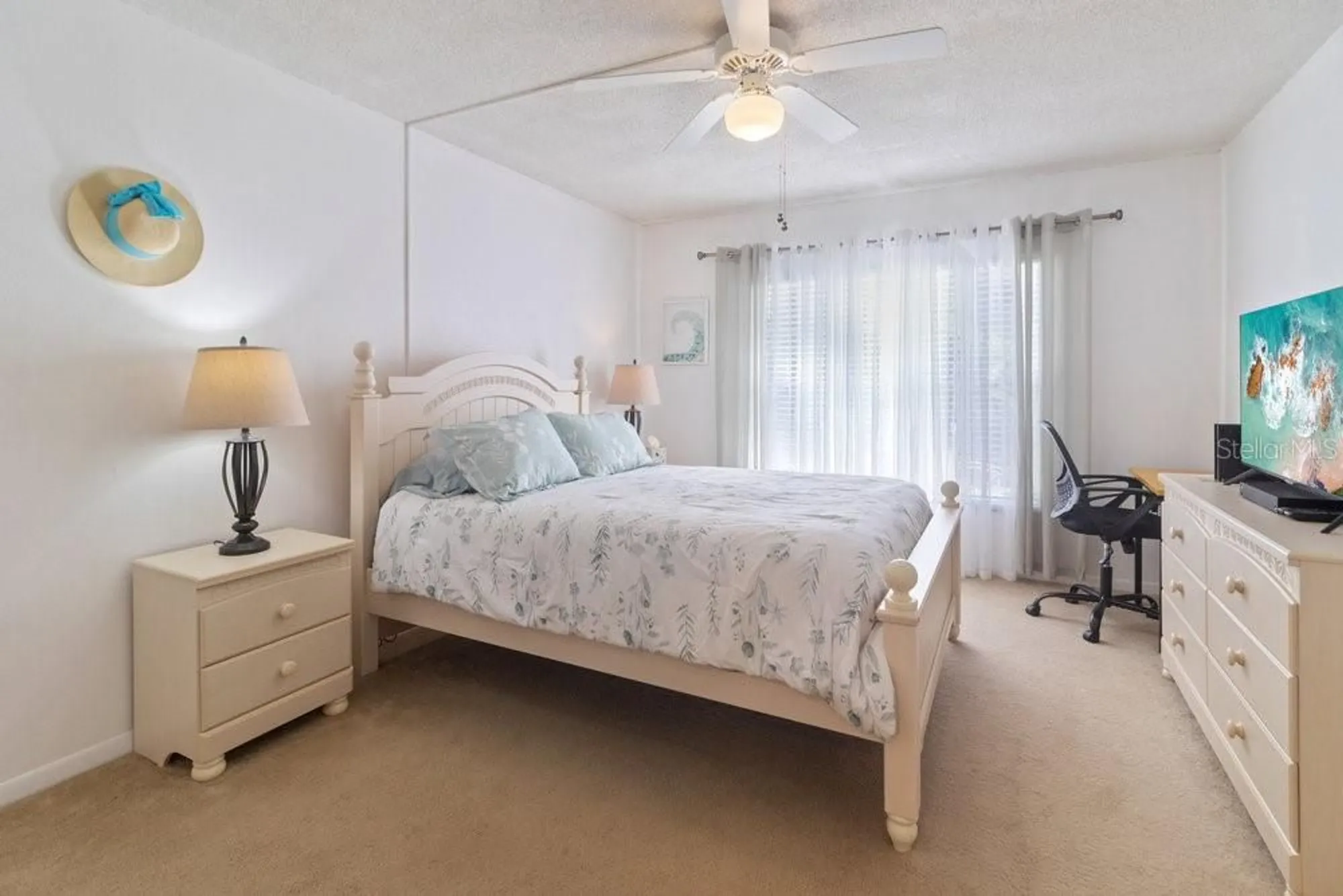 Property Slideshow image 11 of 29 | 19029 us highway 19 n unit 4 bldg 2 -, Clearwater, FL, 33764