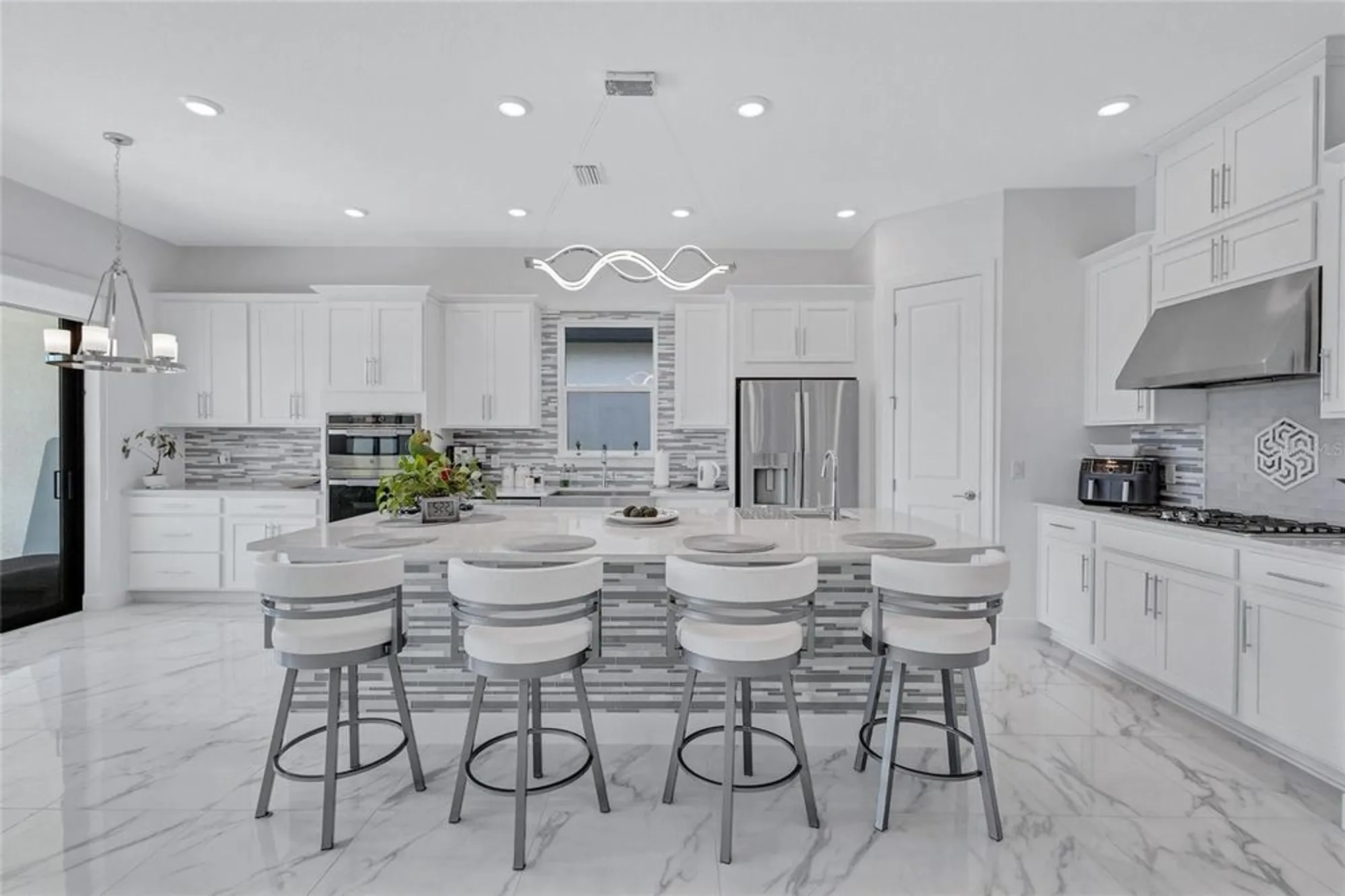 Property Slideshow image 20 of 56 | 6203 grandview hill ct, Bradenton, FL, 34203