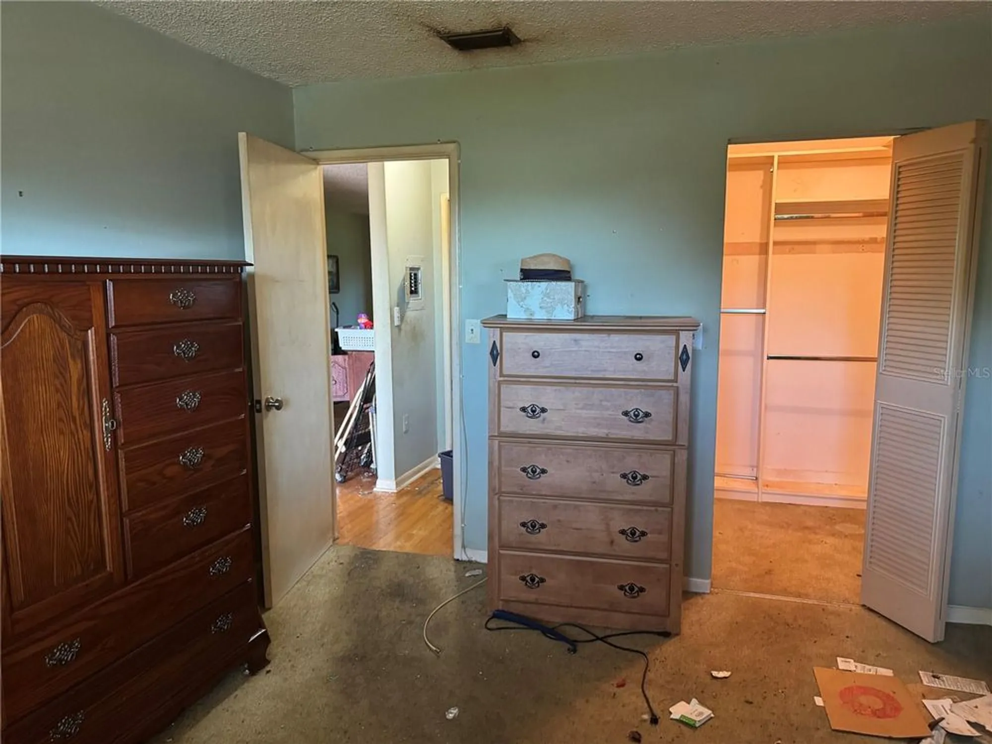 Property Slideshow image 4 of 10 | 5530 80th st n unit d307, St Petersburg, FL, 33709