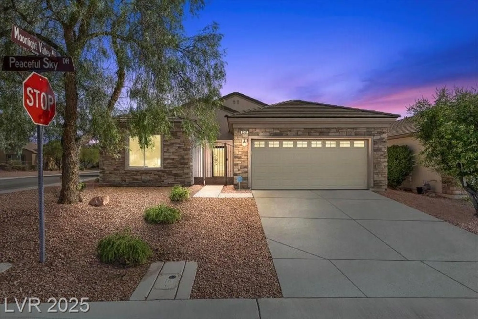 Property Slideshow image 35 of 37 | 2367 peaceful sky dr, Henderson, NV, 89044