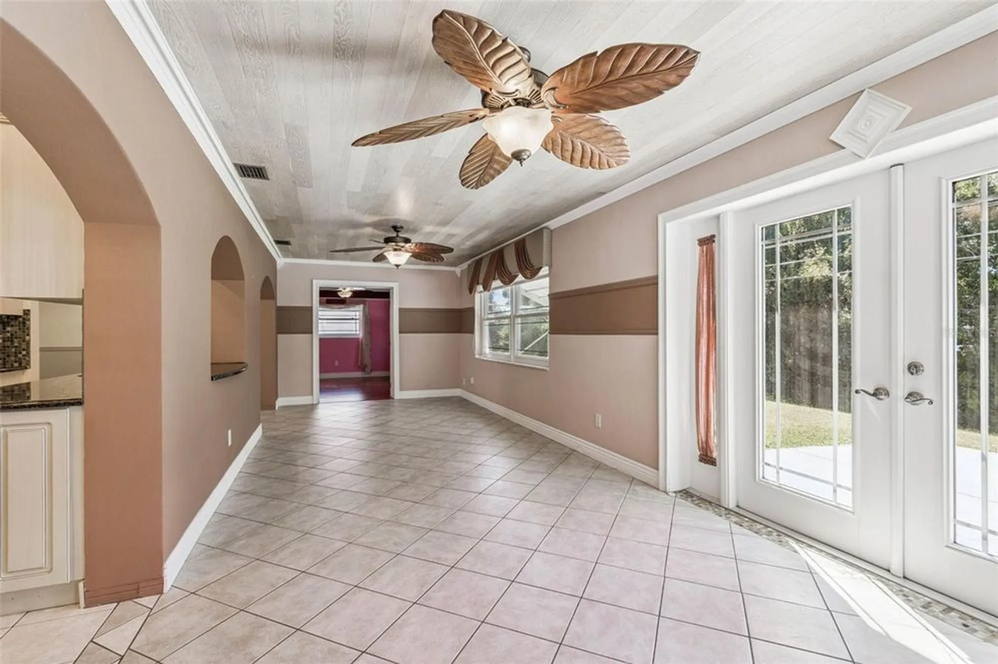 Property Slideshow image 12 of 31 | 9548 141st st, Seminole, FL, 33776