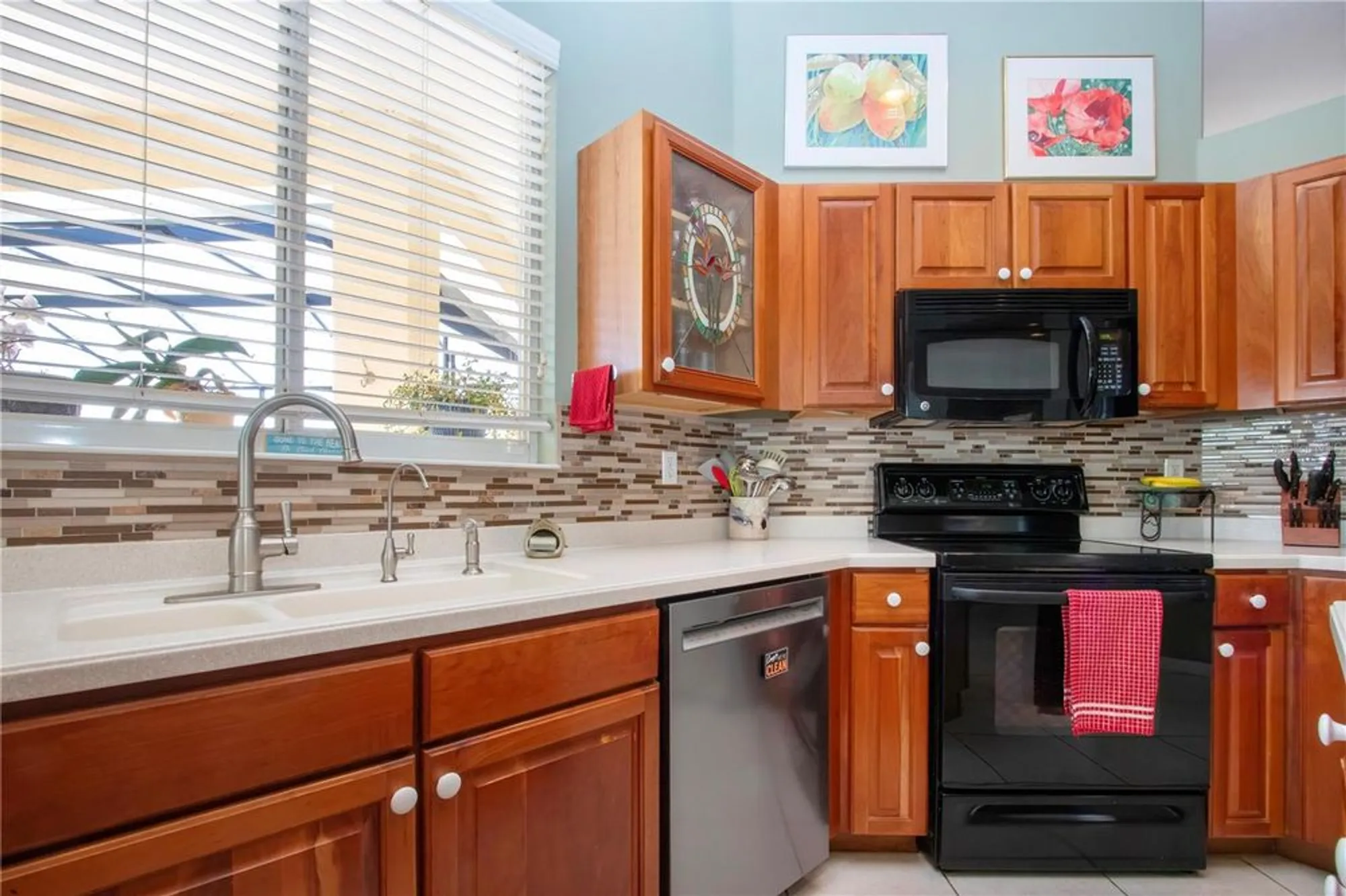 Property Slideshow image 22 of 65 | 1308 crystal greens dr, Sun City Center, FL, 33573