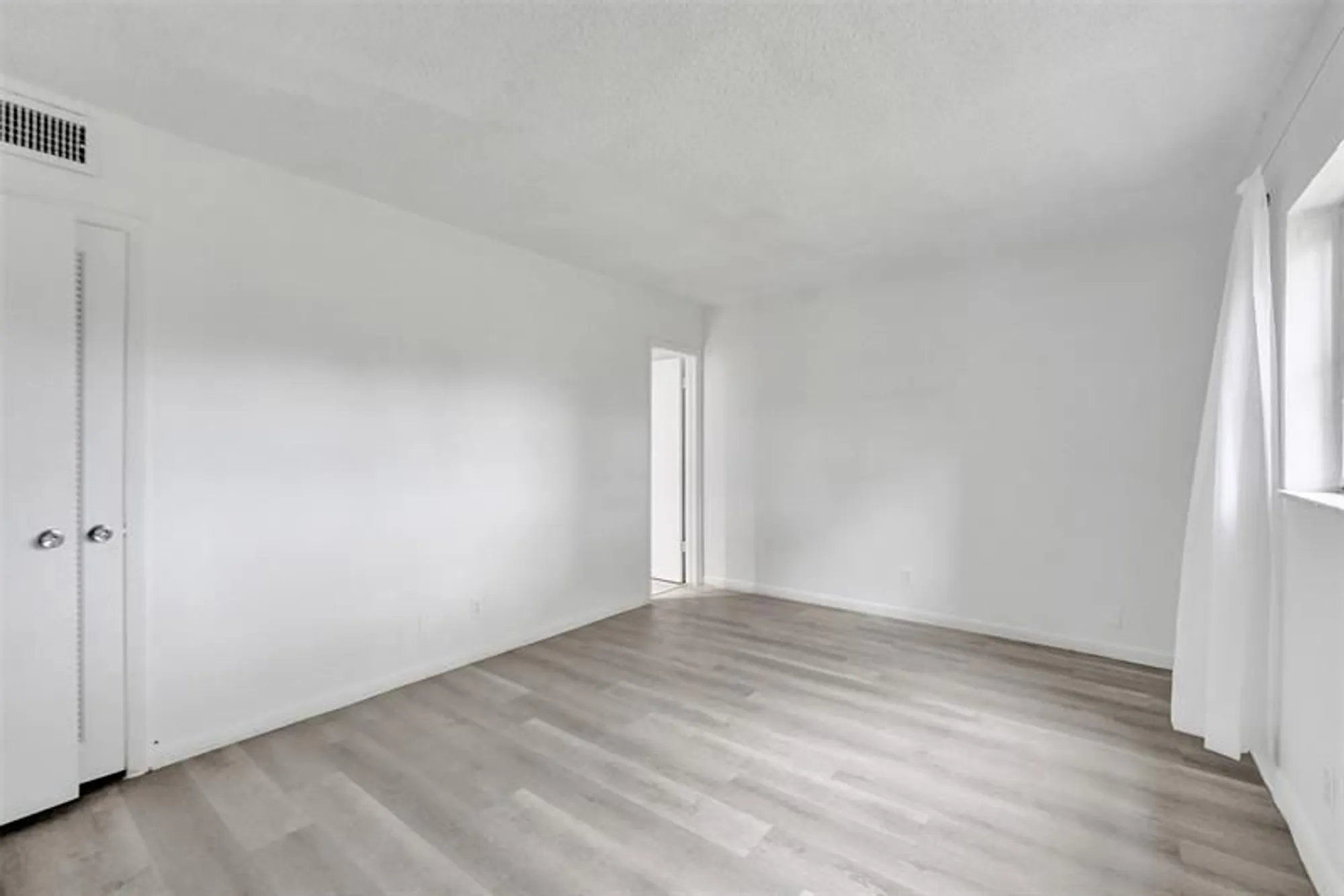 Property Slideshow image 20 of 60 | 7605 nw 5th pl apt 103, Margate, FL, 33063