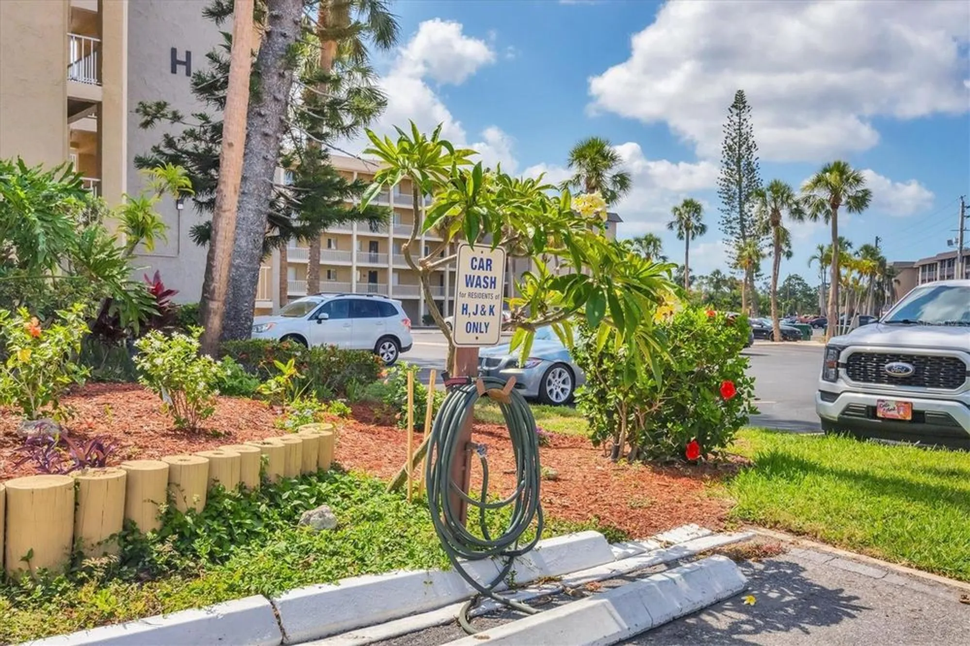 Property Slideshow image 44 of 58 | 3521 lake bayshore dr # 101 j, Bradenton, FL, 34205