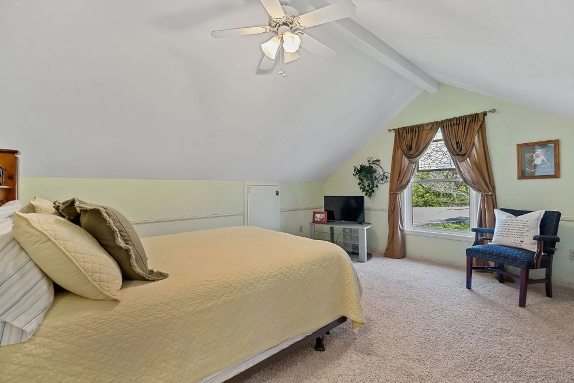 Property Slideshow image 41 of 48 | 304 saint george dr, Crossville, TN, 38558