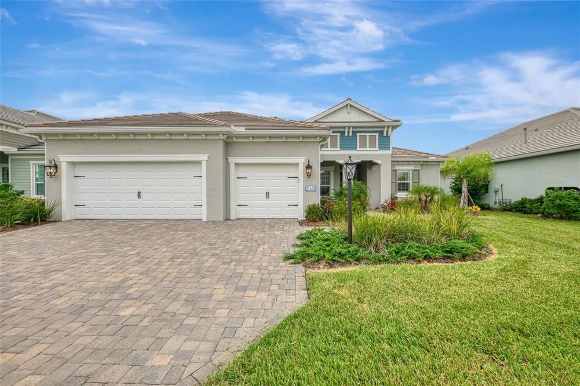 Property Slideshow image 8 of 92 | 21353 holmes cir, Venice, FL, 34293