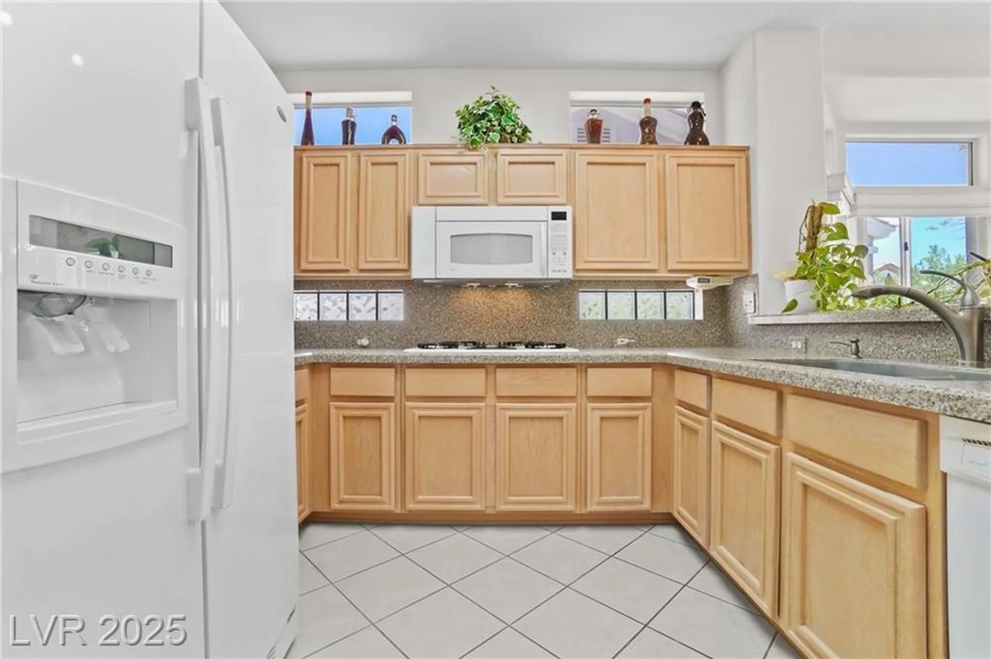 Property Slideshow image 14 of 49 | 10300 linfield pl, Las Vegas, NV, 89134