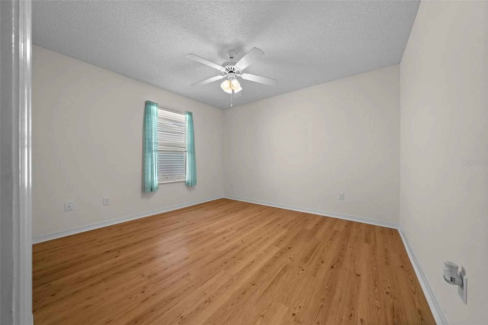 Property Slideshow image 23 of 47 | 710 antonia ln, The Villages, FL, 32159