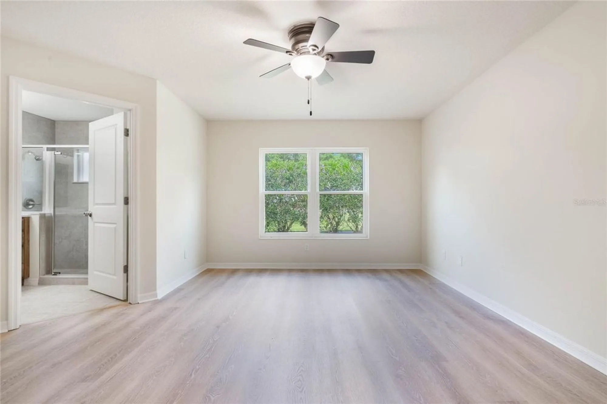 Property Slideshow image 21 of 37 | 24801 cranes roost cir, Leesburg, FL, 34748