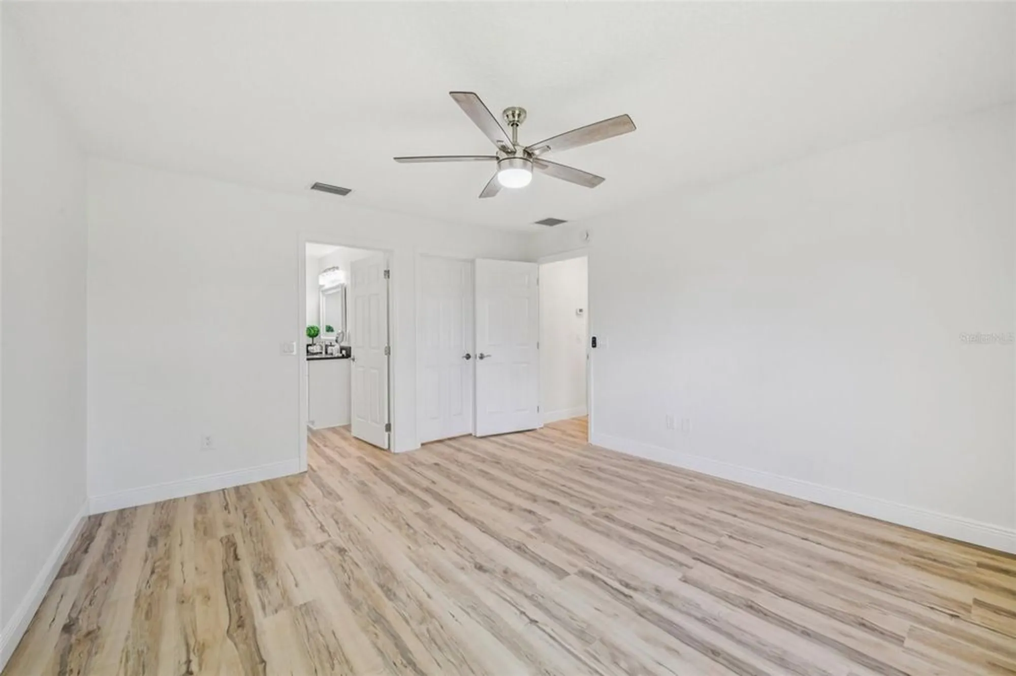 Property Slideshow image 17 of 53 | 2746 edwards ln, The Villages, FL, 32162