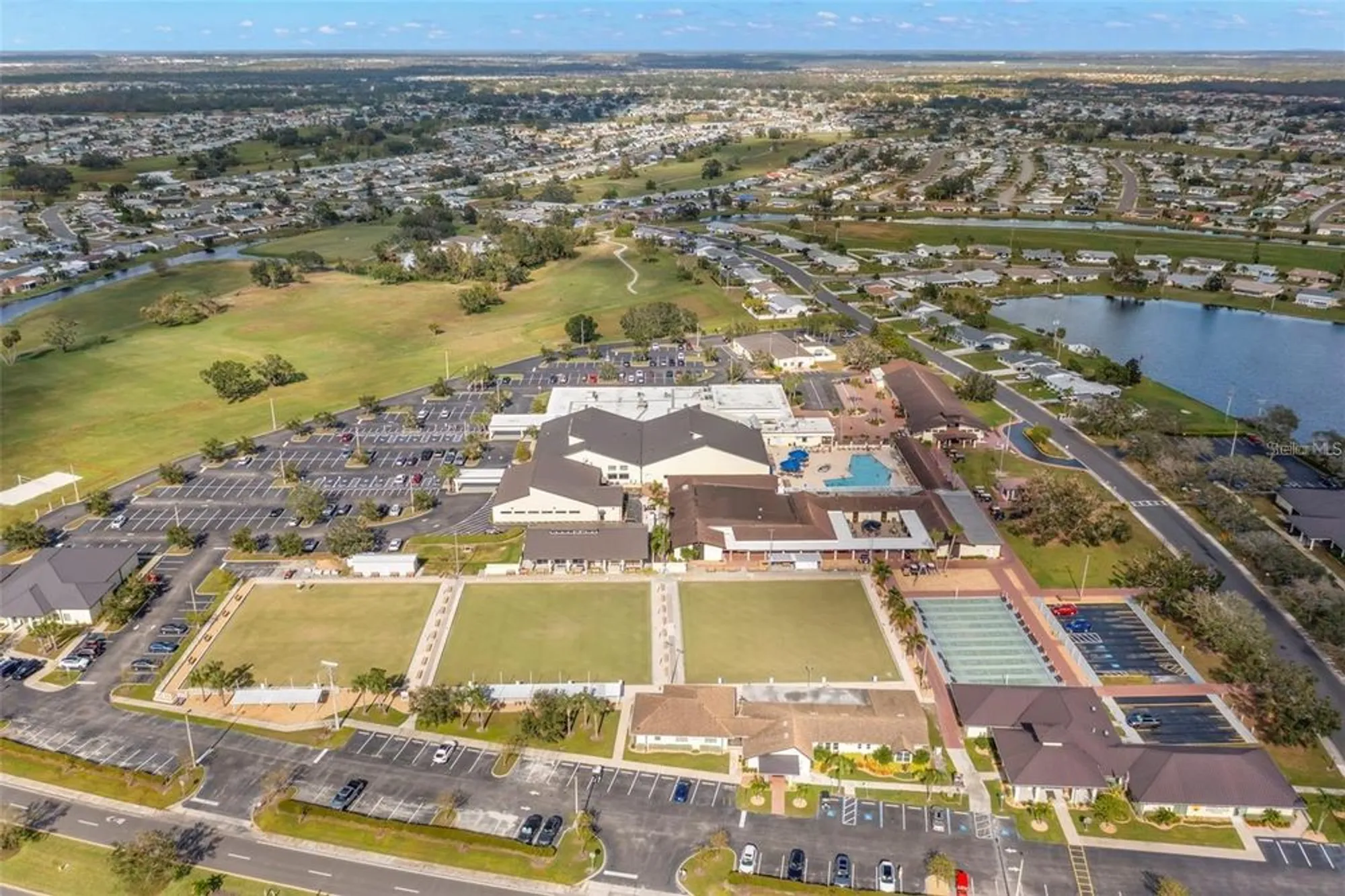 Property Slideshow image 44 of 51 | 302 linger ln, Sun City Center, FL, 33573