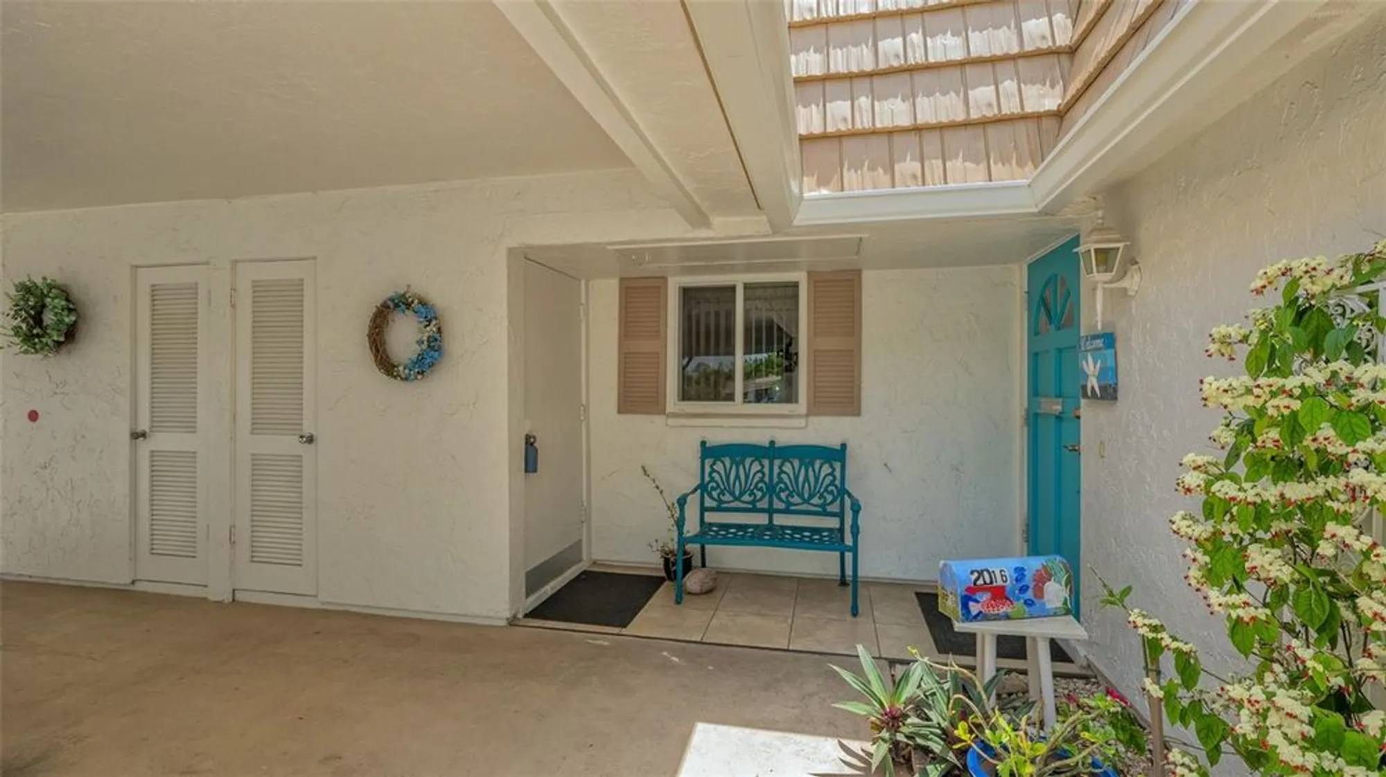Property Slideshow image 11 of 86 | 2016 riverbluff pkwy v328, Sarasota, FL, 34231
