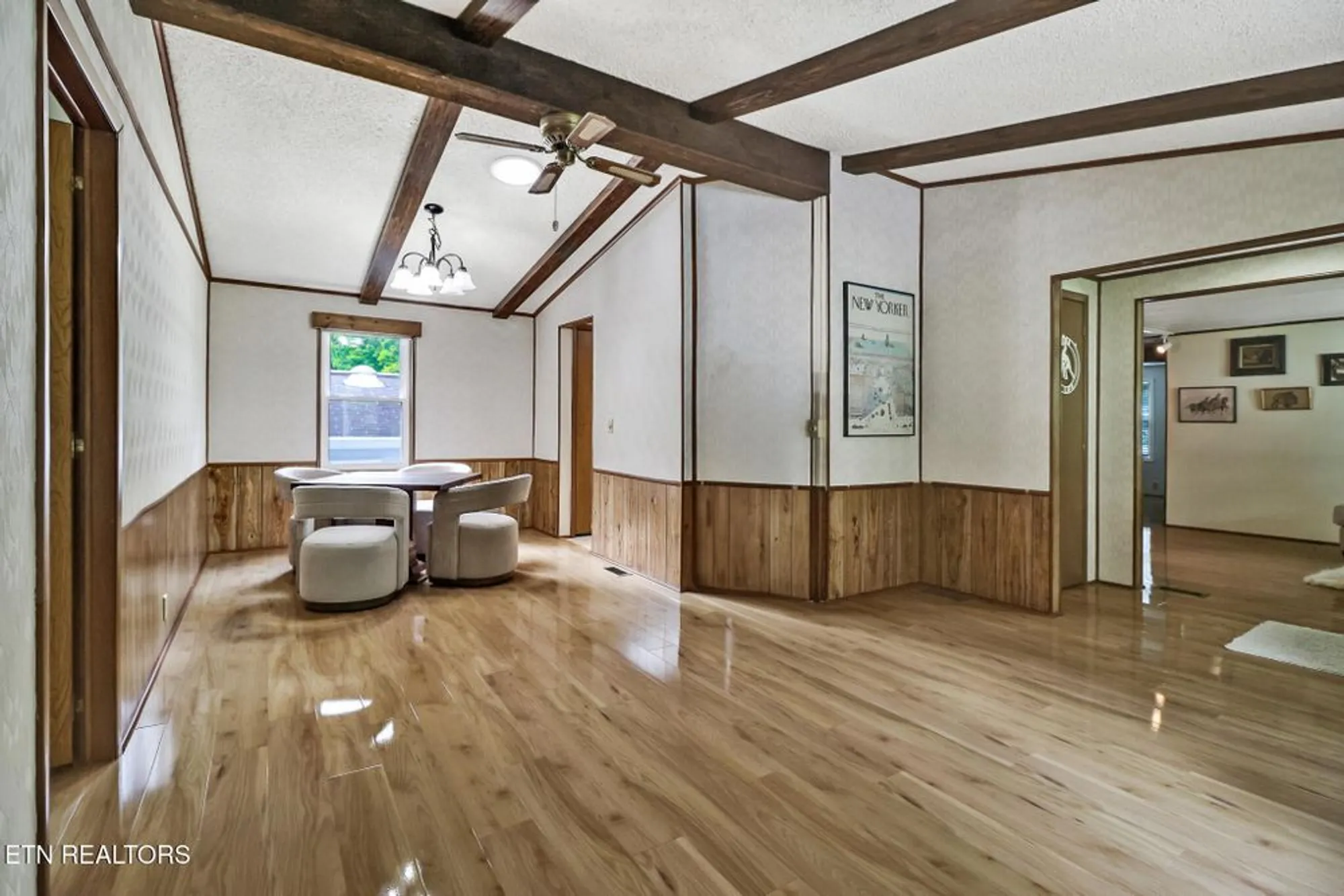 Property Slideshow image 5 of 28 | 20 robin hood ln, Crossville, TN, 38558