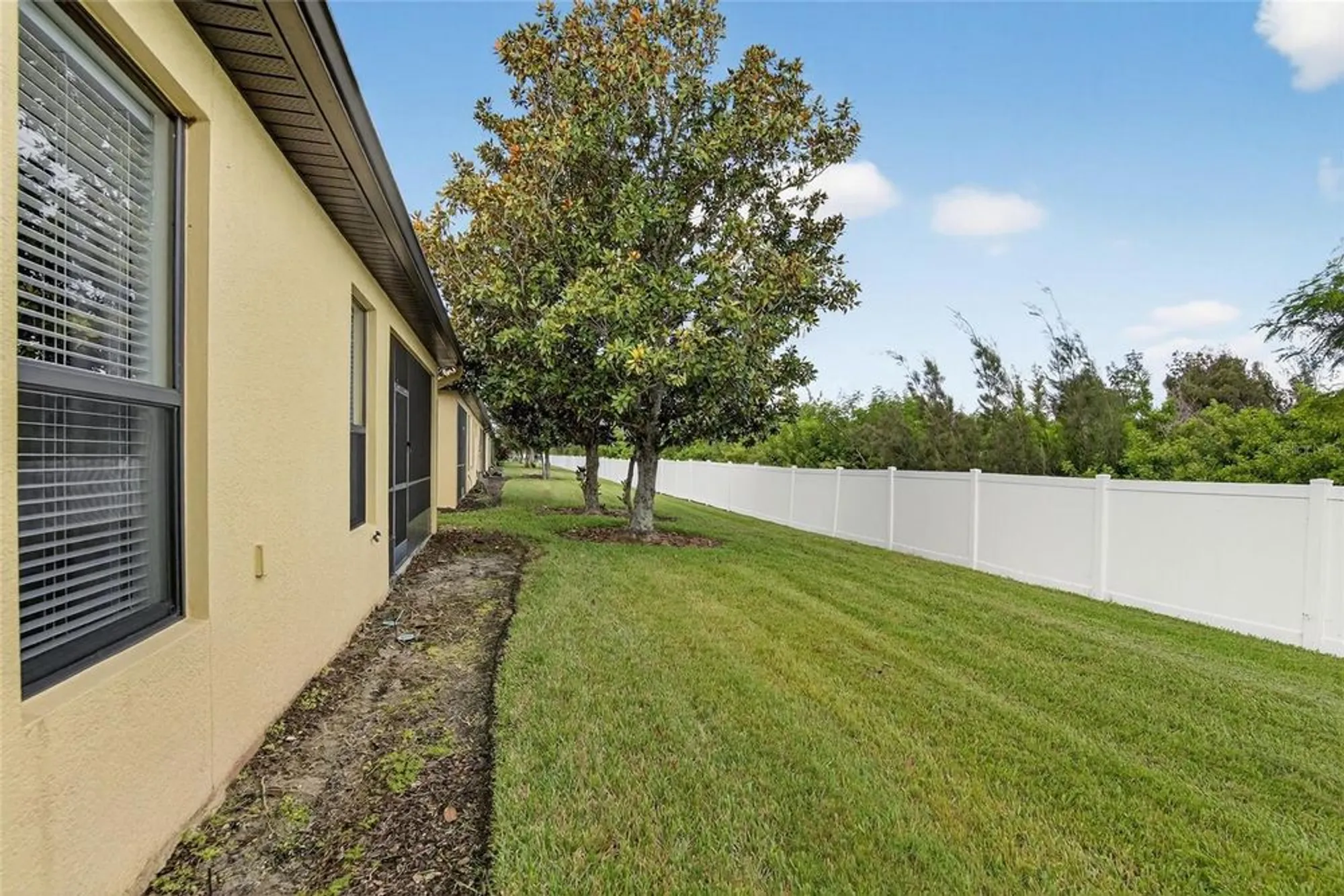 Property Slideshow image 50 of 58 | 307 bluewater falls ct, Apollo Beach, FL, 33572