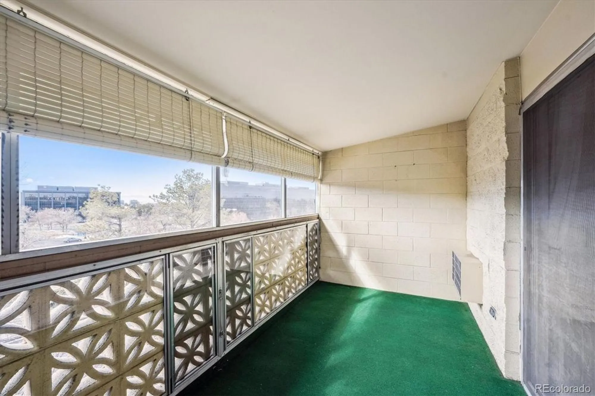 Property Slideshow image 11 of 25 | 3184 s heather gardens way apt 403, Aurora, CO, 80014