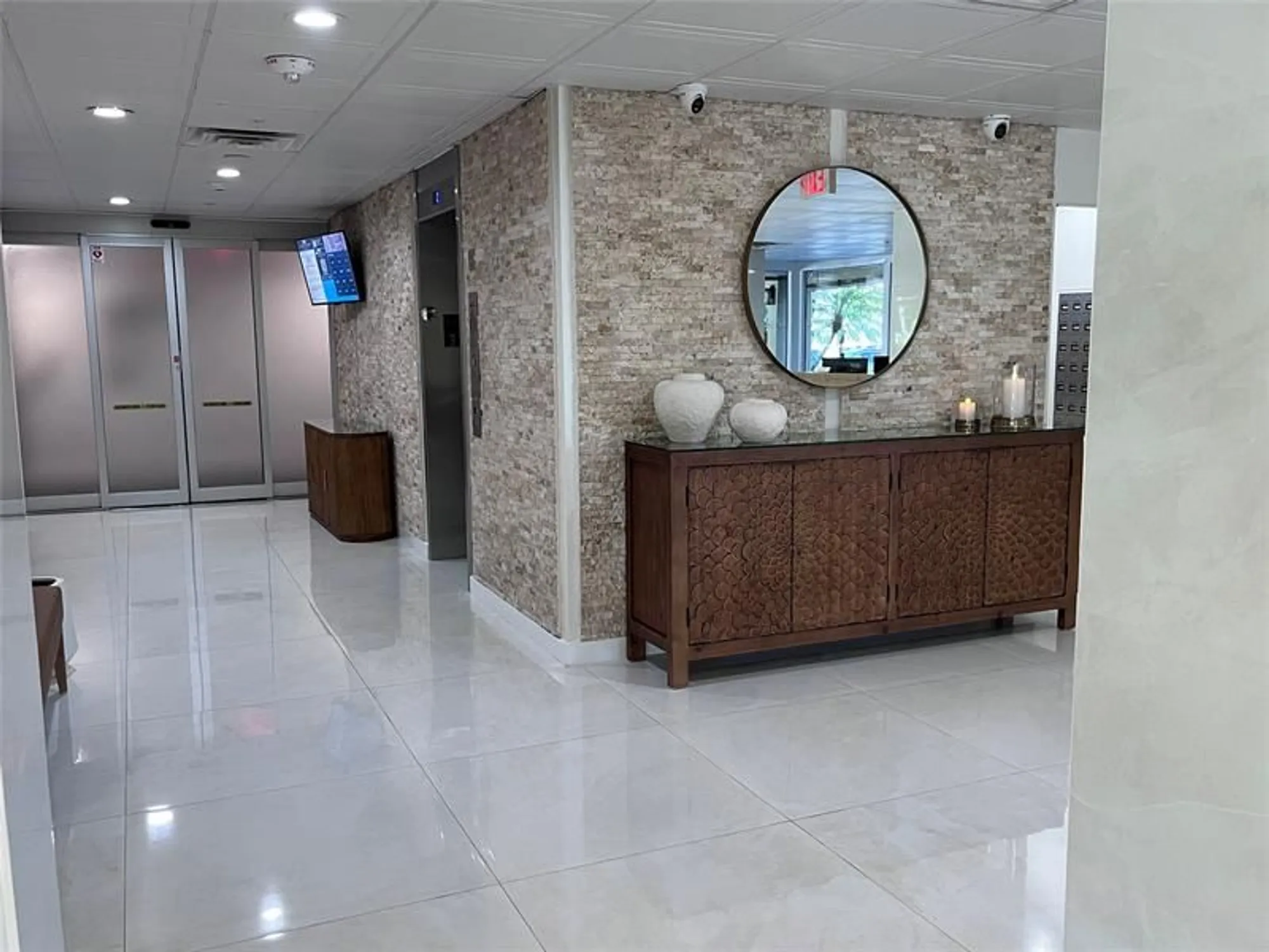 Property Slideshow image 26 of 27 | 3200 ne 36th st 709, Fort Lauderdale, FL, 33308