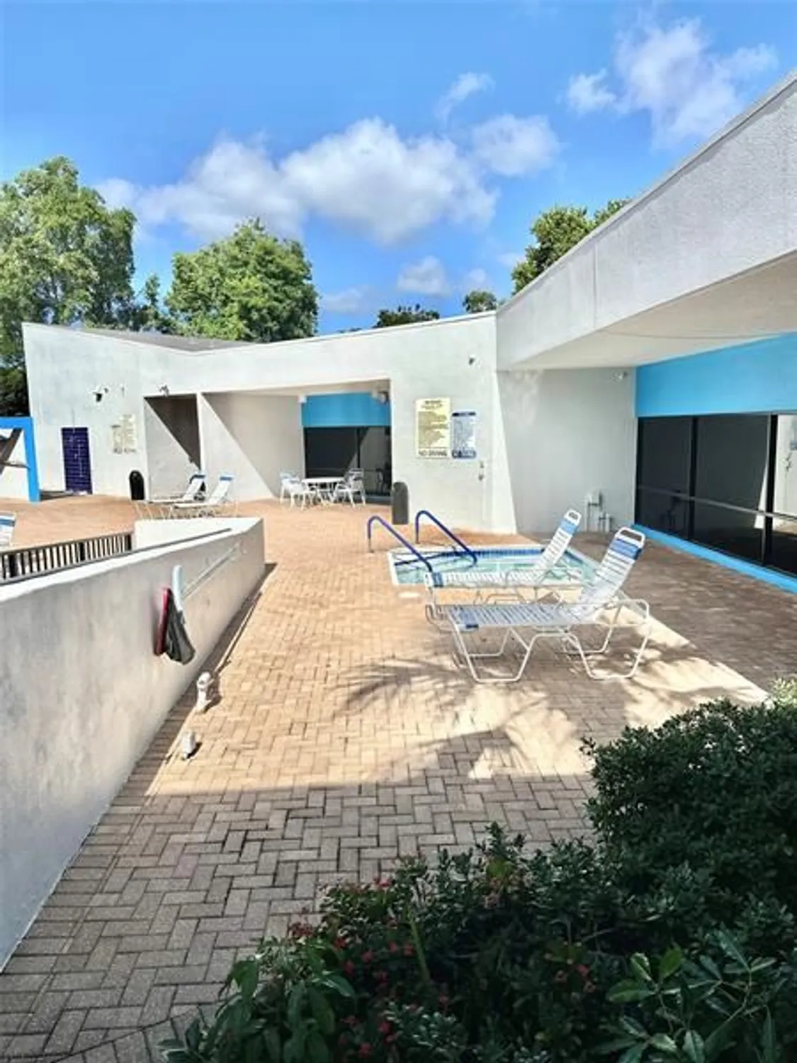 Property Slideshow image 31 of 35 | 9201 lime bay blvd 214, Tamarac, FL, 33321