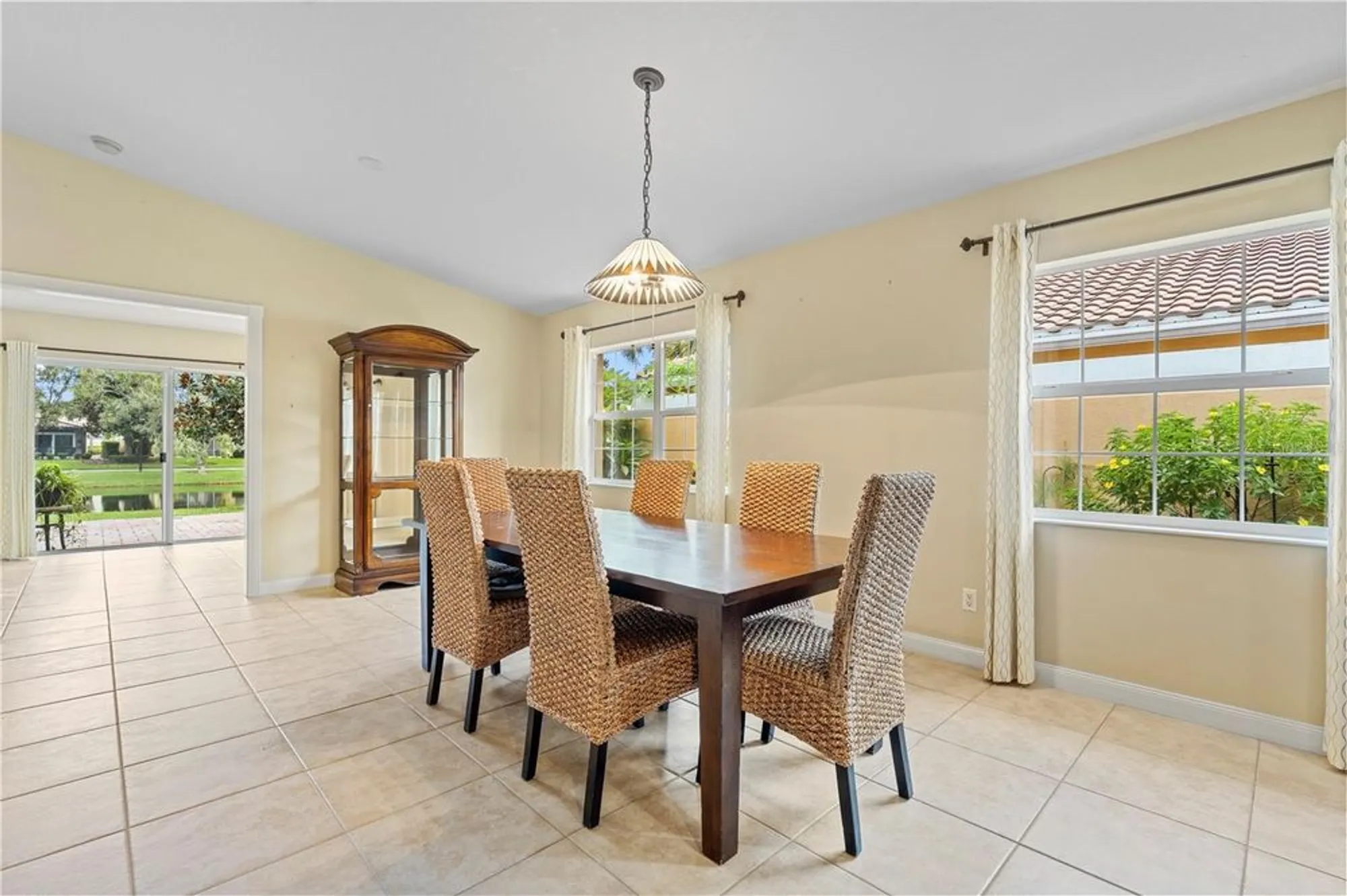 Property Slideshow image 15 of 63 | 11920 kajetan ln, Orlando, FL, 32827