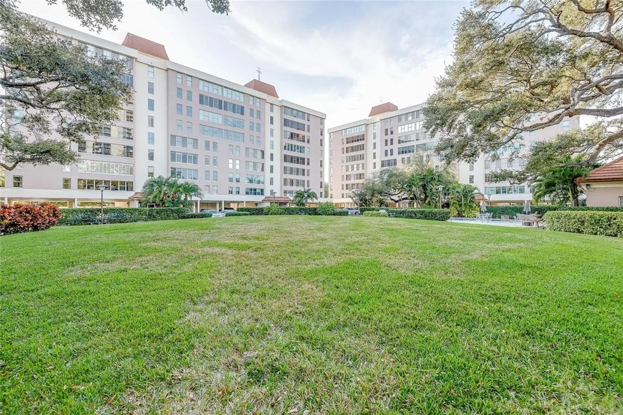 Property Slideshow image 32 of 37 | 2407 s ardson pl unit 601, Tampa, FL, 33629