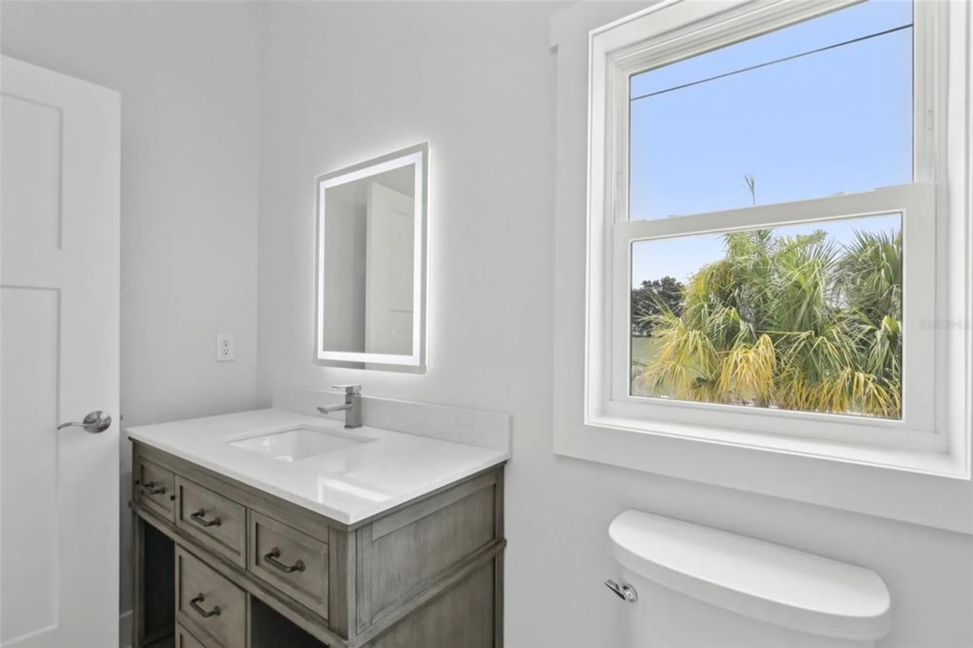 Property Slideshow image 25 of 32 | 718 desert hills way, Sun City Center, FL, 33573