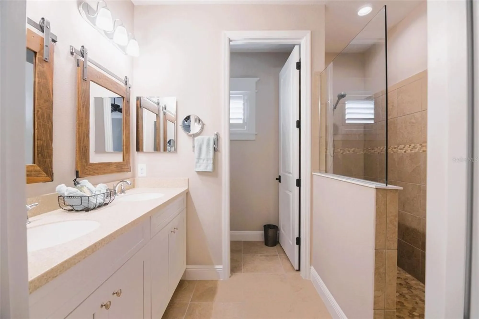 Property Slideshow image 17 of 33 | 13153 steinhatchee loop, Venice, FL, 34293