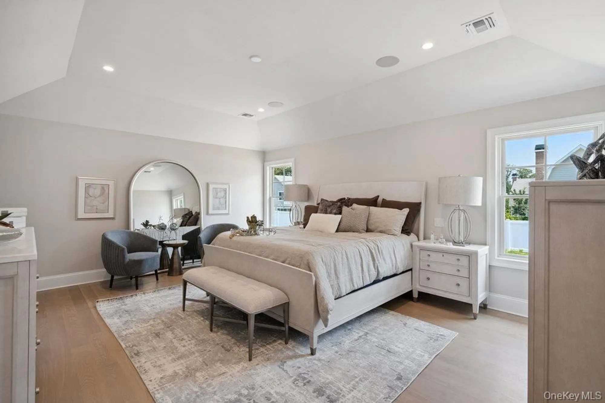 Property Slideshow image 24 of 46 | 46 plainview rd, Woodbury, NY, 11797