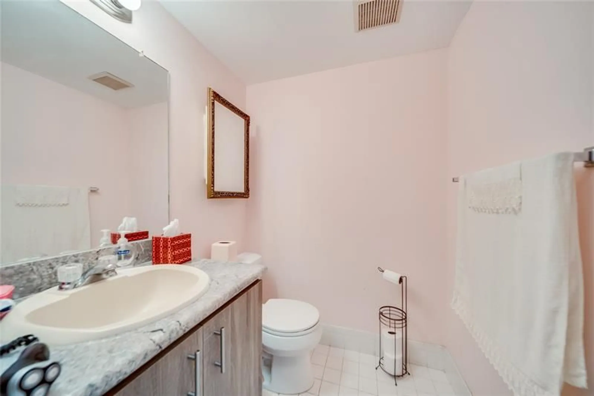 Property Slideshow image 15 of 44 | 13250 sw 7th ct 303l, Pembroke Pines, FL, 33027