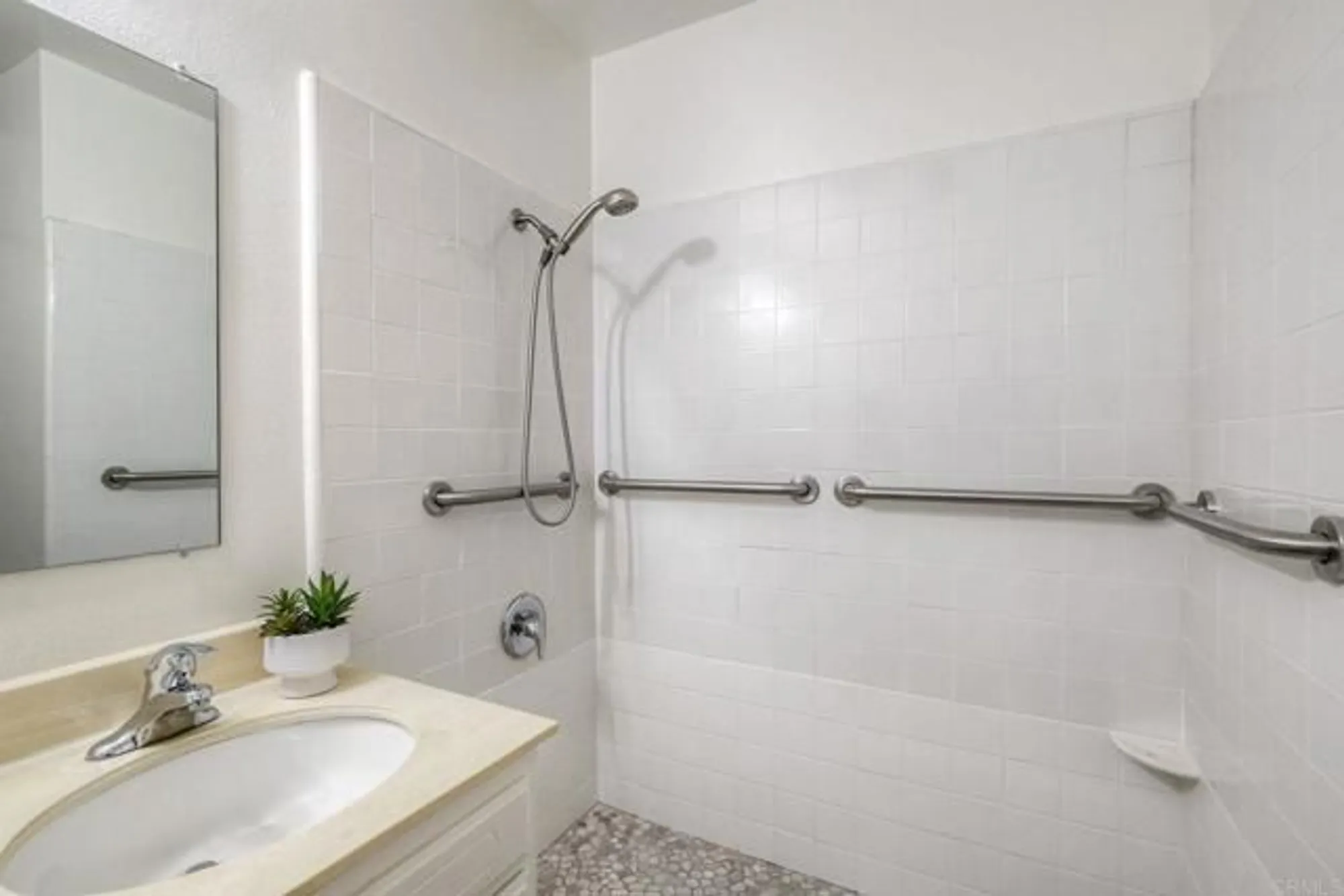 Property Slideshow image 19 of 41 | 3839 vista campana 16, Oceanside, CA, 92057