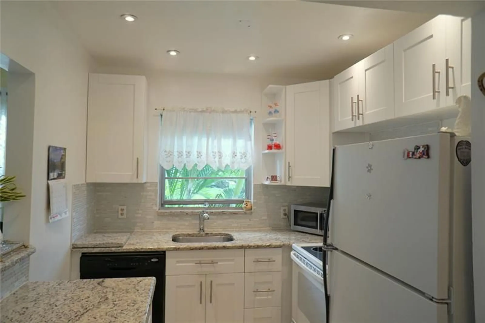 Property Slideshow image 9 of 37 | 105 prescott e unit e, Deerfield Beach, FL, 33442