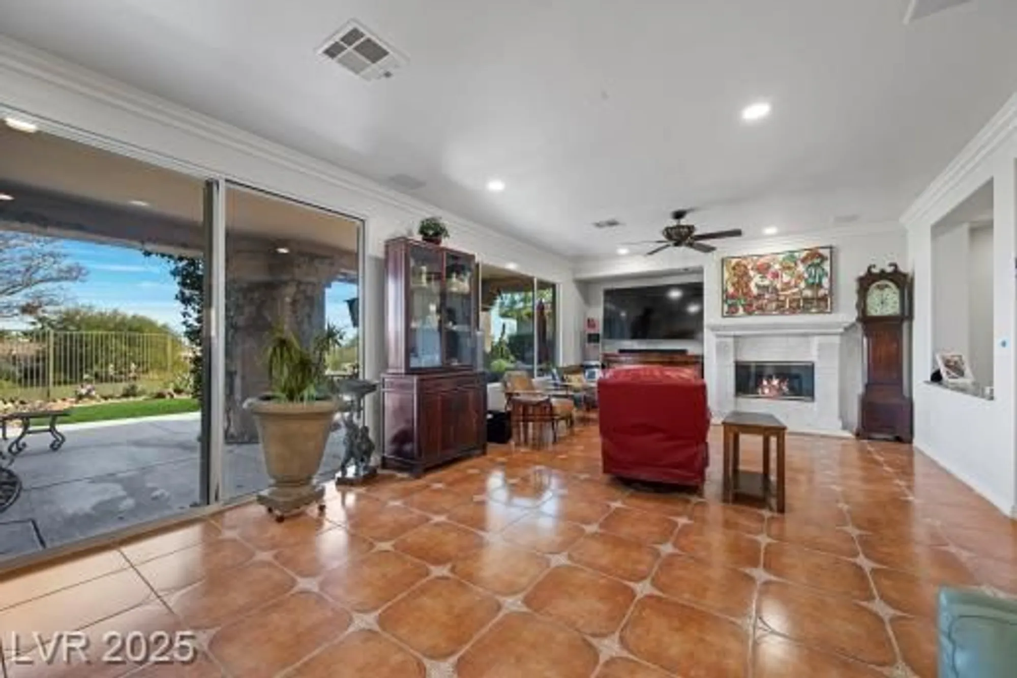 Property Slideshow image 12 of 99 | 4618 atlantico st, Las Vegas, NV, 89135