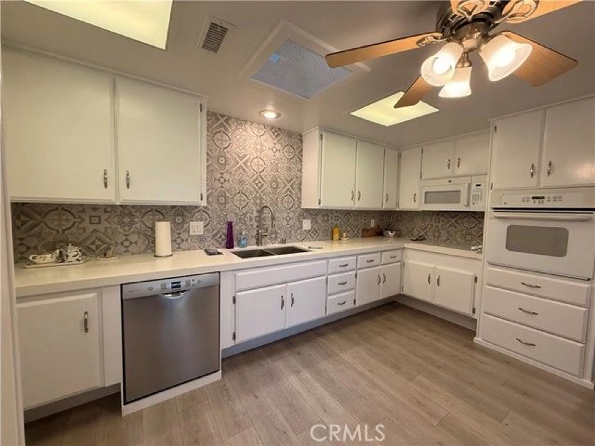 Property Slideshow image 11 of 22 | 13601 medinac ln unit 72e, Seal Beach, CA, 90740