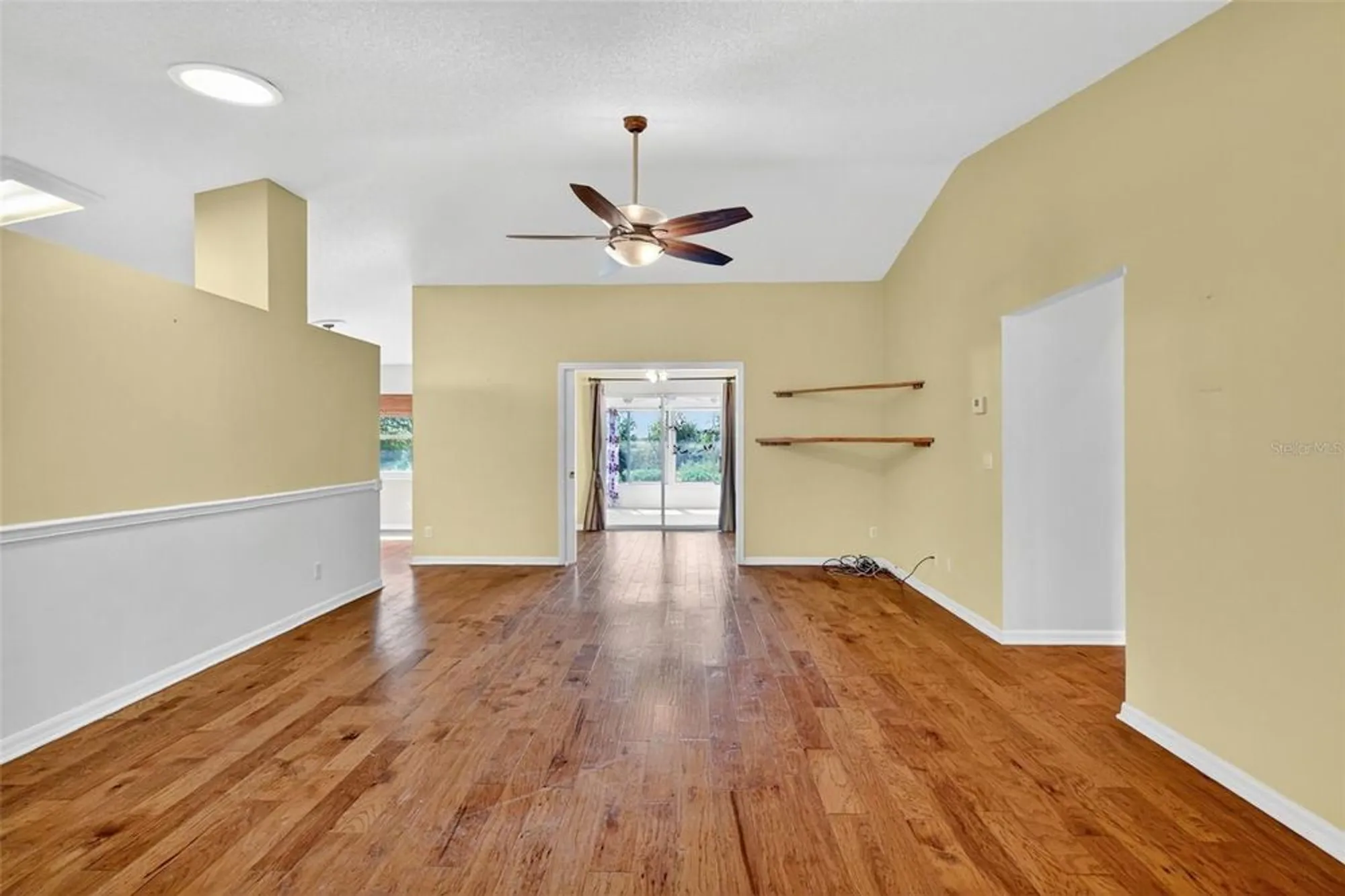 Property Slideshow image 7 of 69 | 21902 king henry ave, Leesburg, FL, 34748