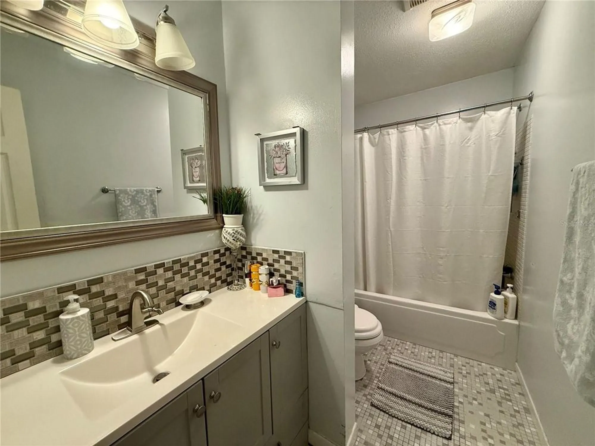 Property Slideshow image 9 of 13 | 5357 81st st n apt 15, Saint Petersburg, FL, 33709
