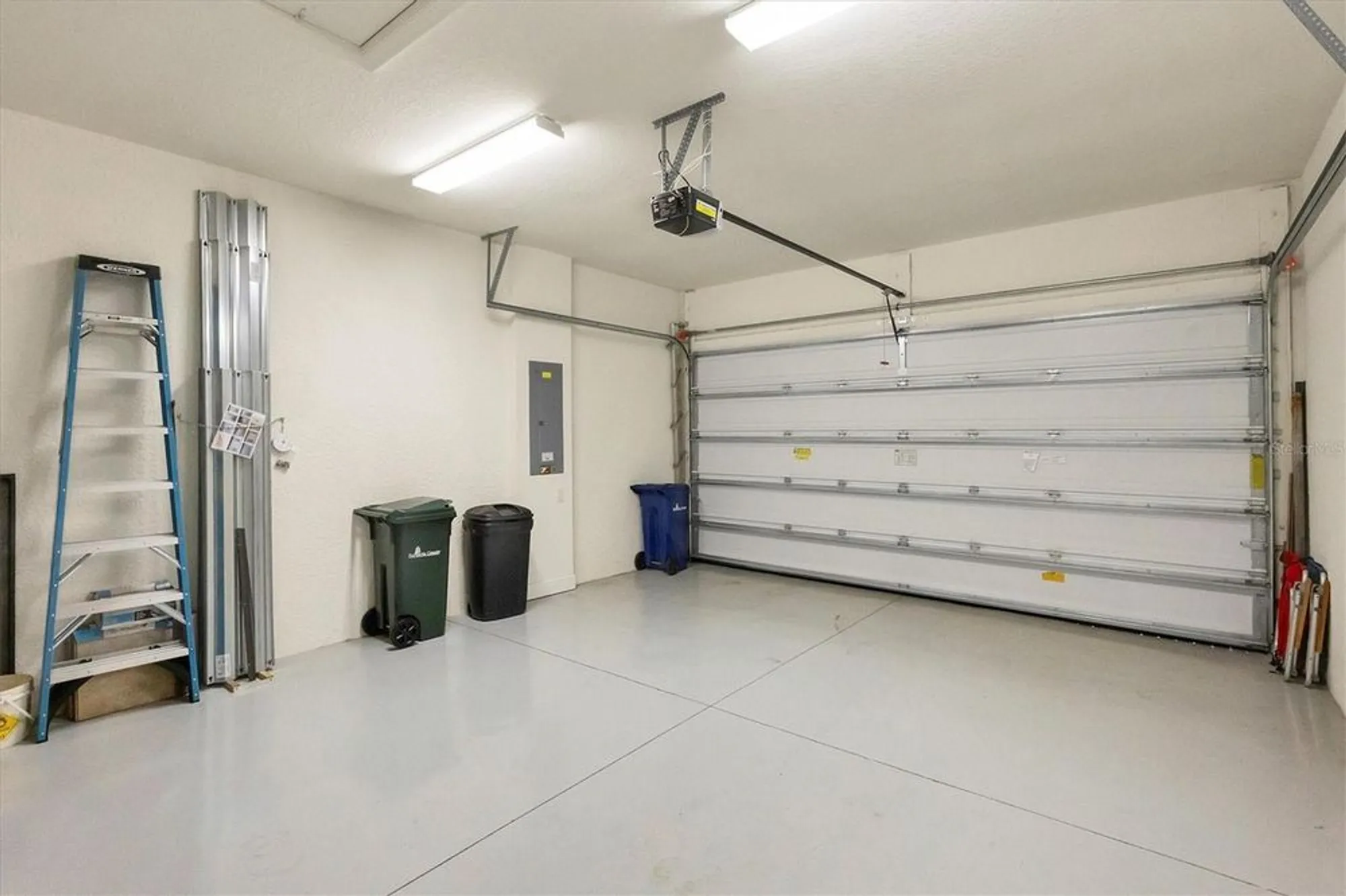 Property Slideshow image 34 of 73 | 10412 crooked creek dr, Venice, FL, 34293