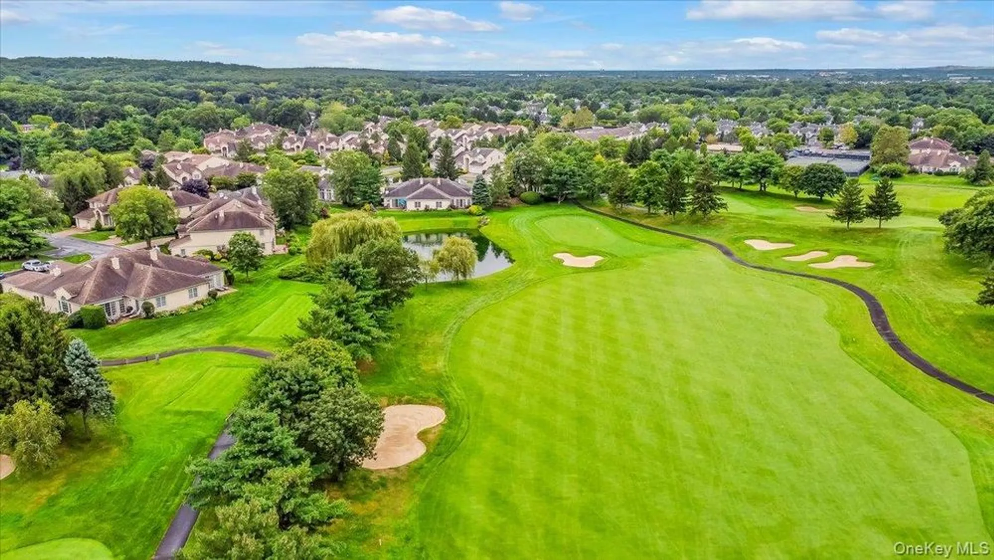 Property Slideshow image 16 of 26 | 911 altessa blvd, Melville, NY, 11747