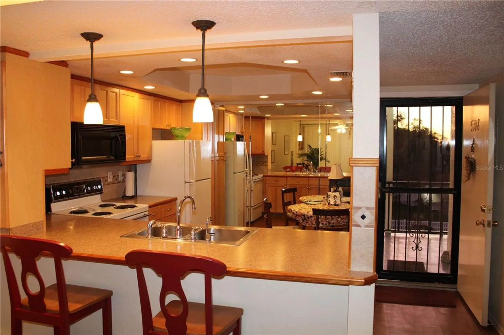 Property Slideshow image 5 of 26 | 14130 rosemary ln 5308, Largo, FL, 33774