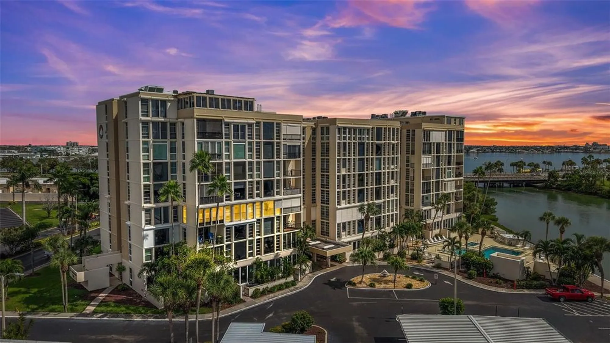 Property Slideshow image 4 of 58 | 7400 sun island dr 412, South Pasadena, FL, 33707