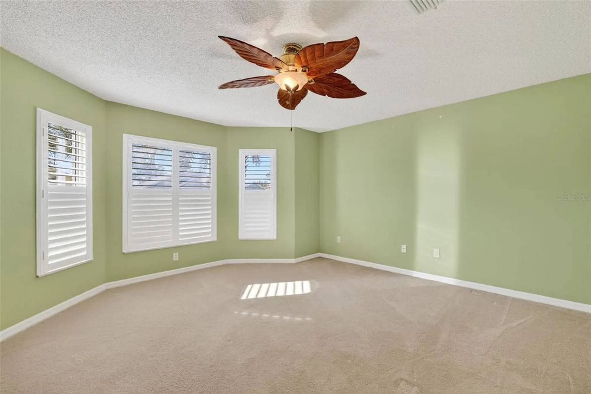 Property Slideshow image 24 of 34 | 17285 se 85th willowick cir, The Villages, FL, 32162