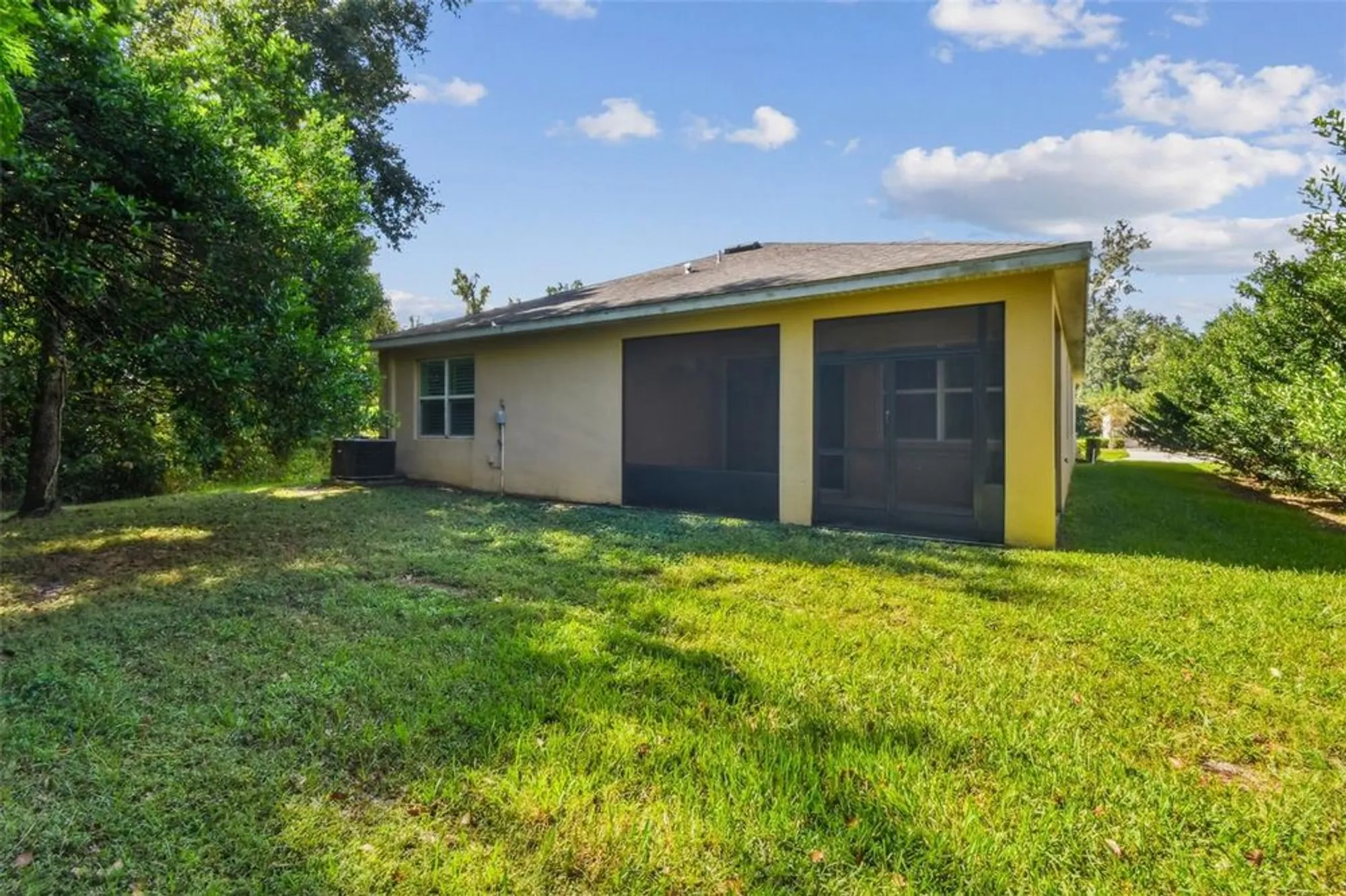 Property Slideshow image 26 of 69 | 12322 eastpointe dr, Dade City, FL, 33525