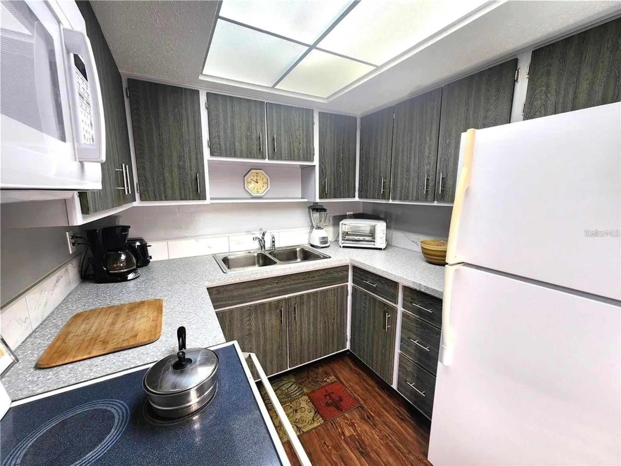 Property Slideshow image 10 of 31 | 21320 brinson ave apt 109, Port Charlotte, FL, 33952