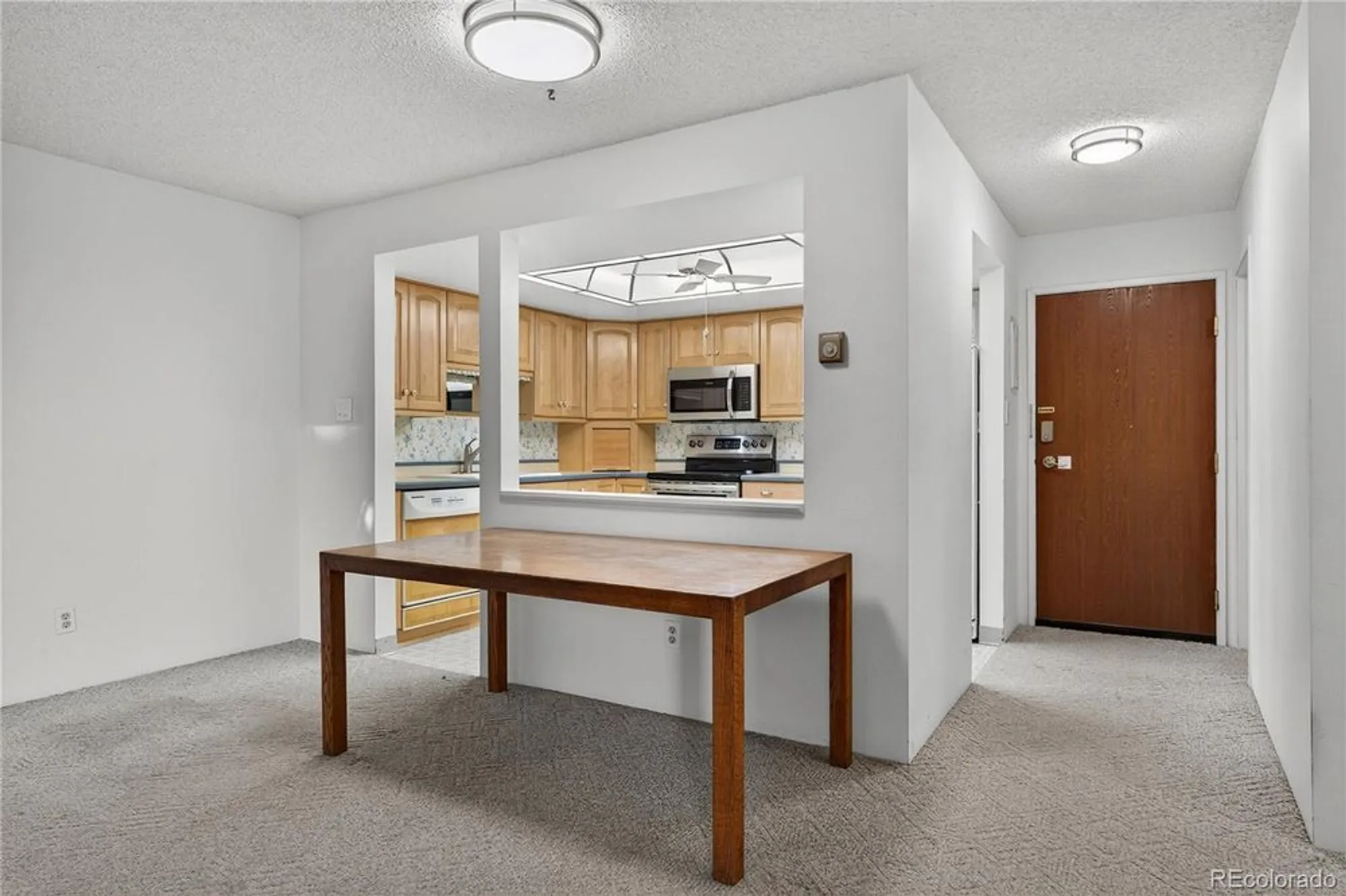 Property Slideshow image 9 of 37 | 13800 e marina dr apt 104, Aurora, CO, 80014