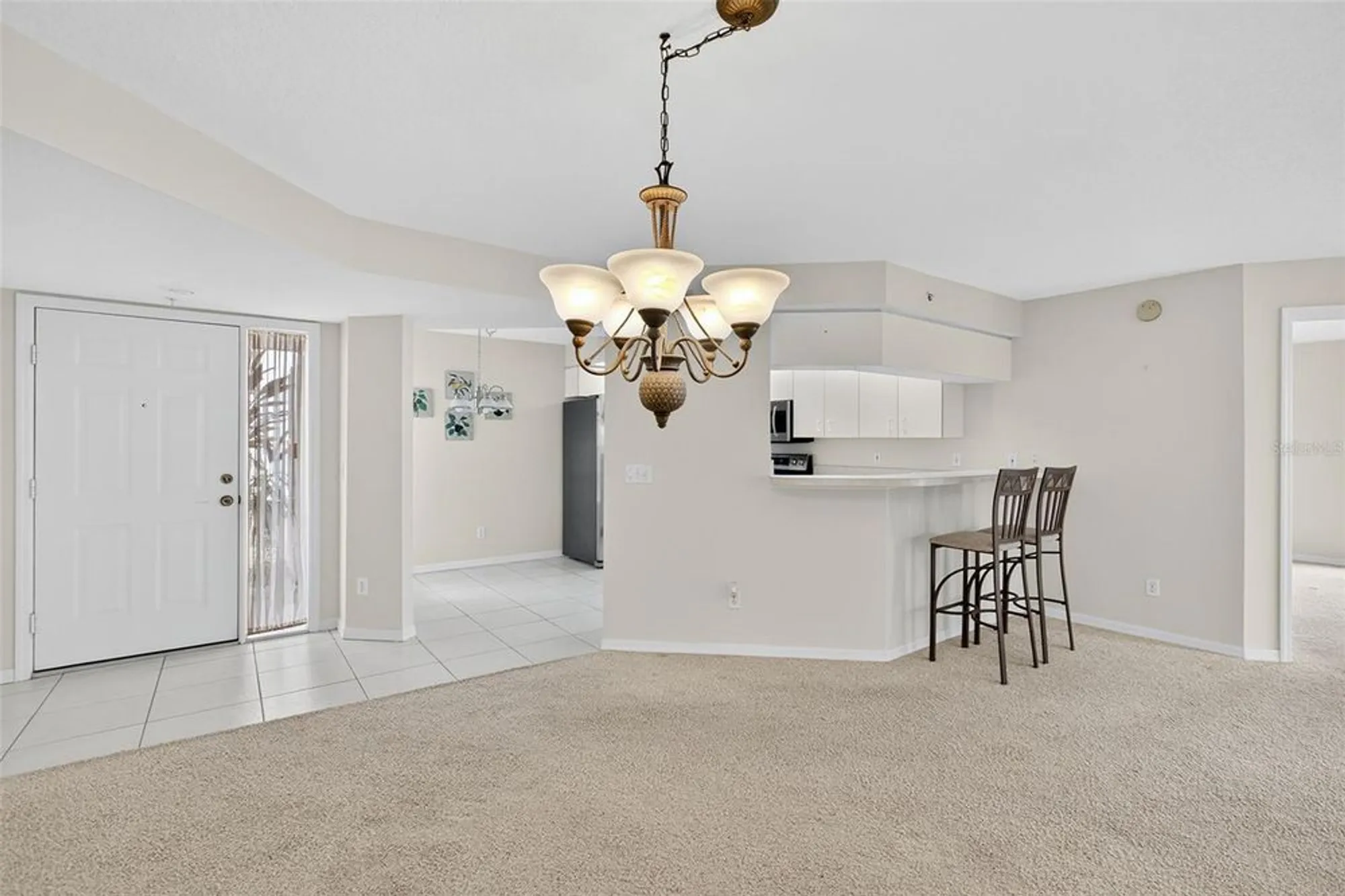 Property Slideshow image 7 of 40 | 813 montrose dr 104, Venice, FL, 34293
