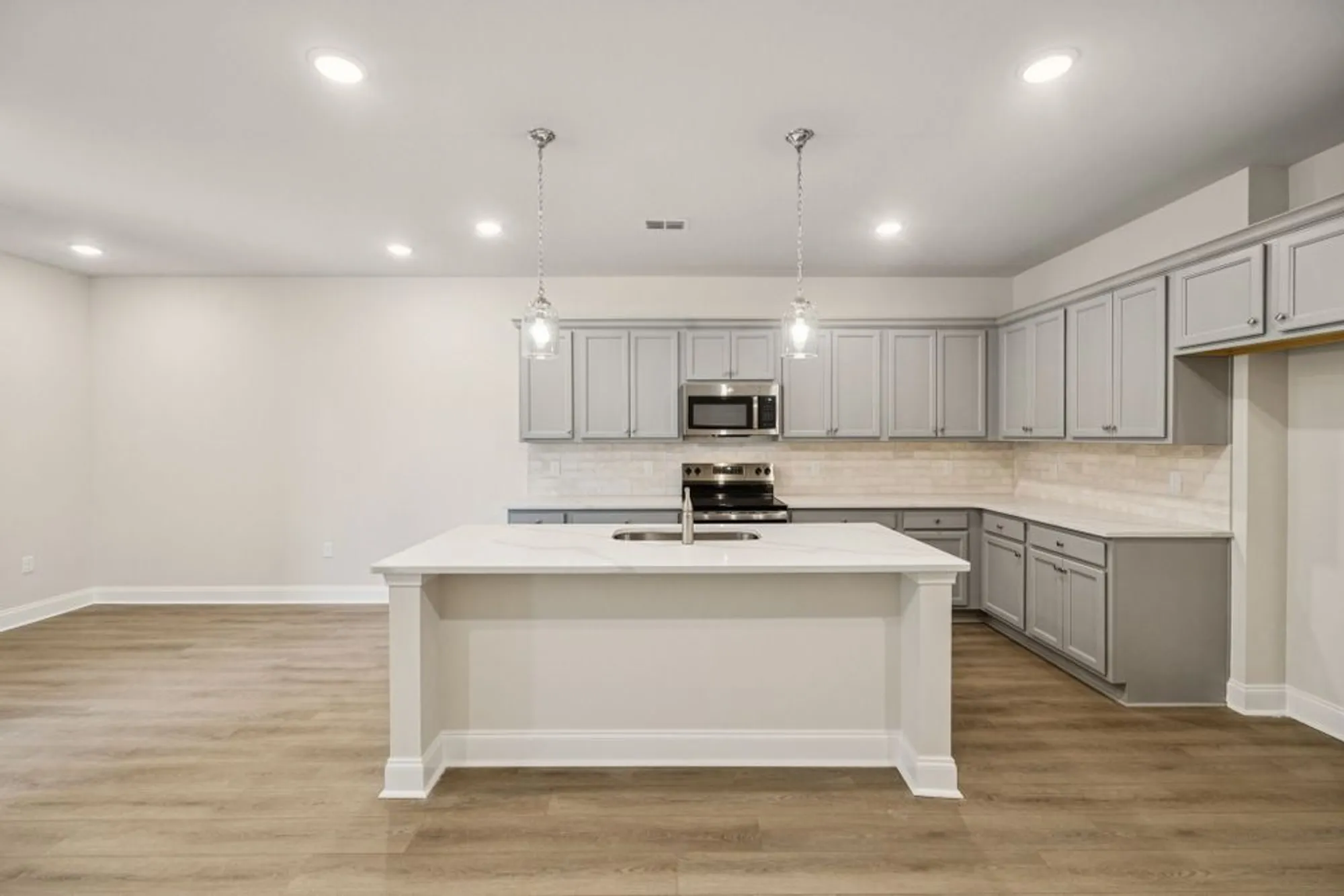 Property Slideshow image 23 of 42 | 100 sidlaw pass, Smyrna, TN, 37167