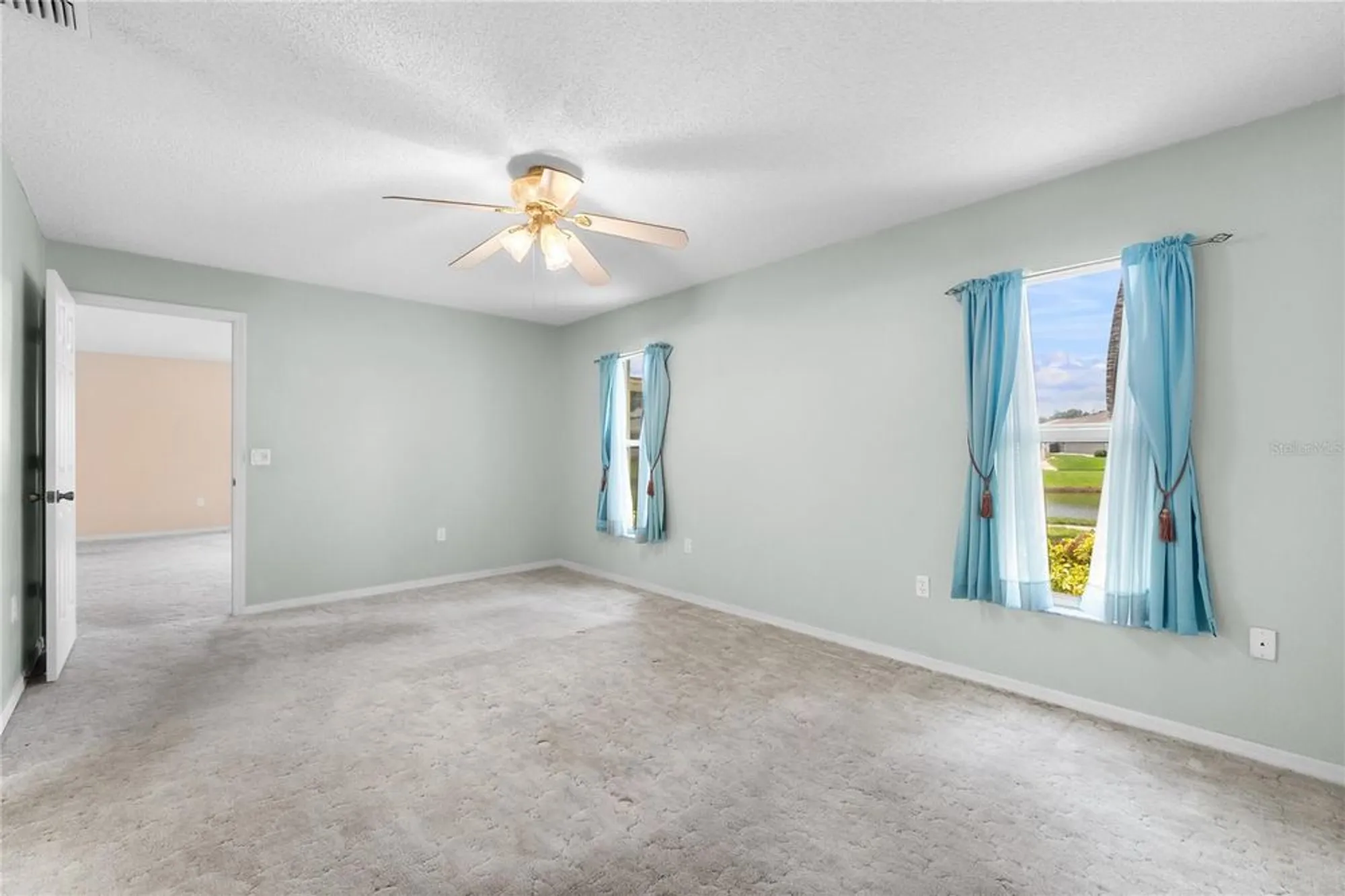 Property Slideshow image 14 of 35 | 2244 silver lakes dr, Lakeland, FL, 33810