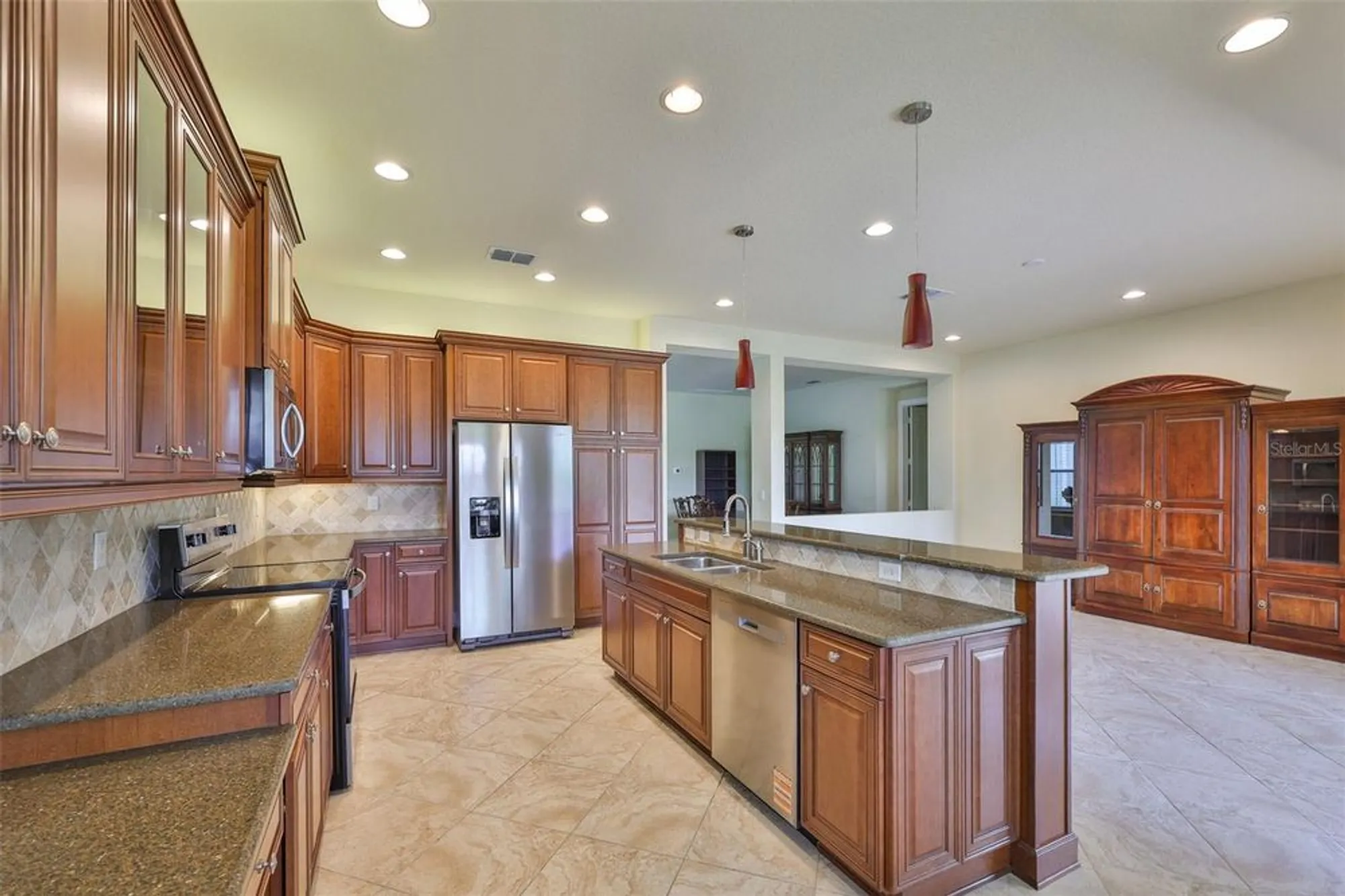 Property Slideshow image 9 of 75 | 16227 cape coral dr, Wimauma, FL, 33598