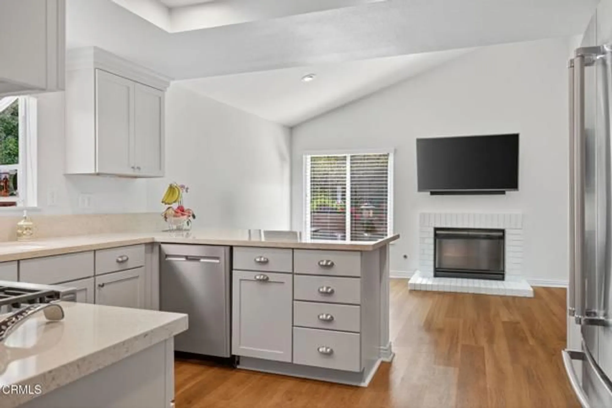 Property Slideshow image 19 of 61 | 6464 san como ln, Camarillo, CA, 93012