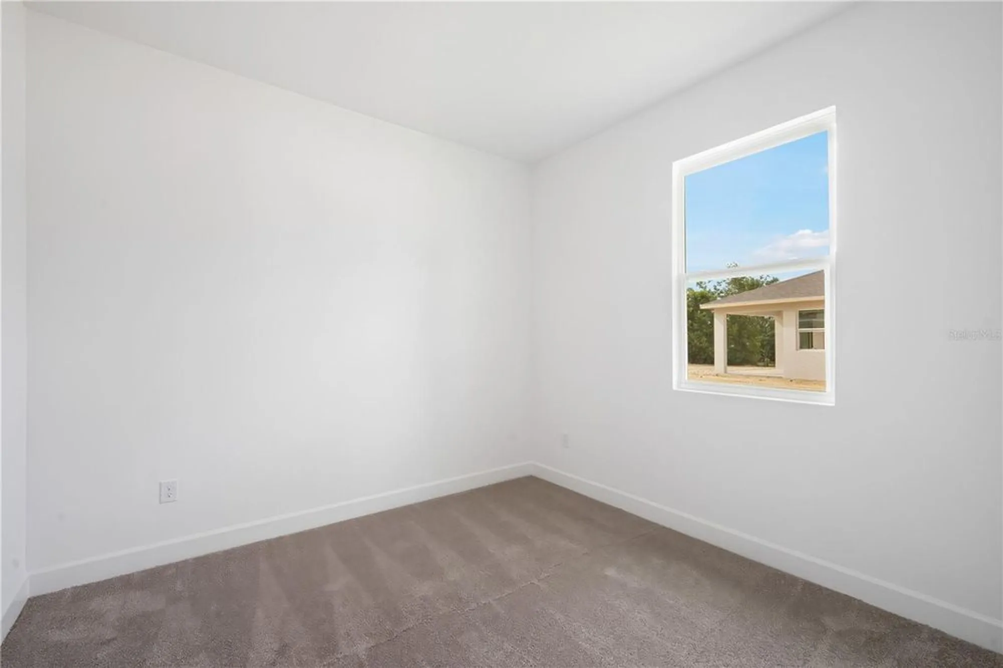 Property Slideshow image 25 of 45 | 9177 players dr, Weeki Wachee, FL, 34613