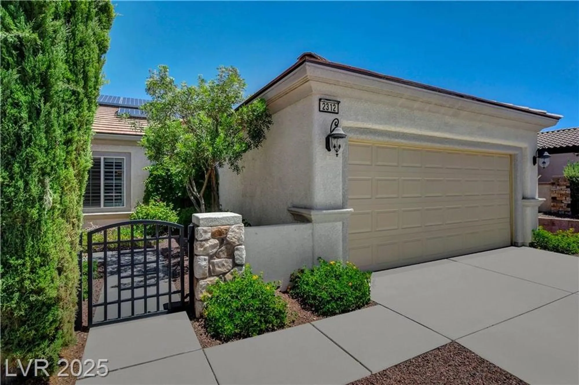 Property Slideshow image 2 of 66 | 2312 perrysburg dr, Henderson, NV, 89044
