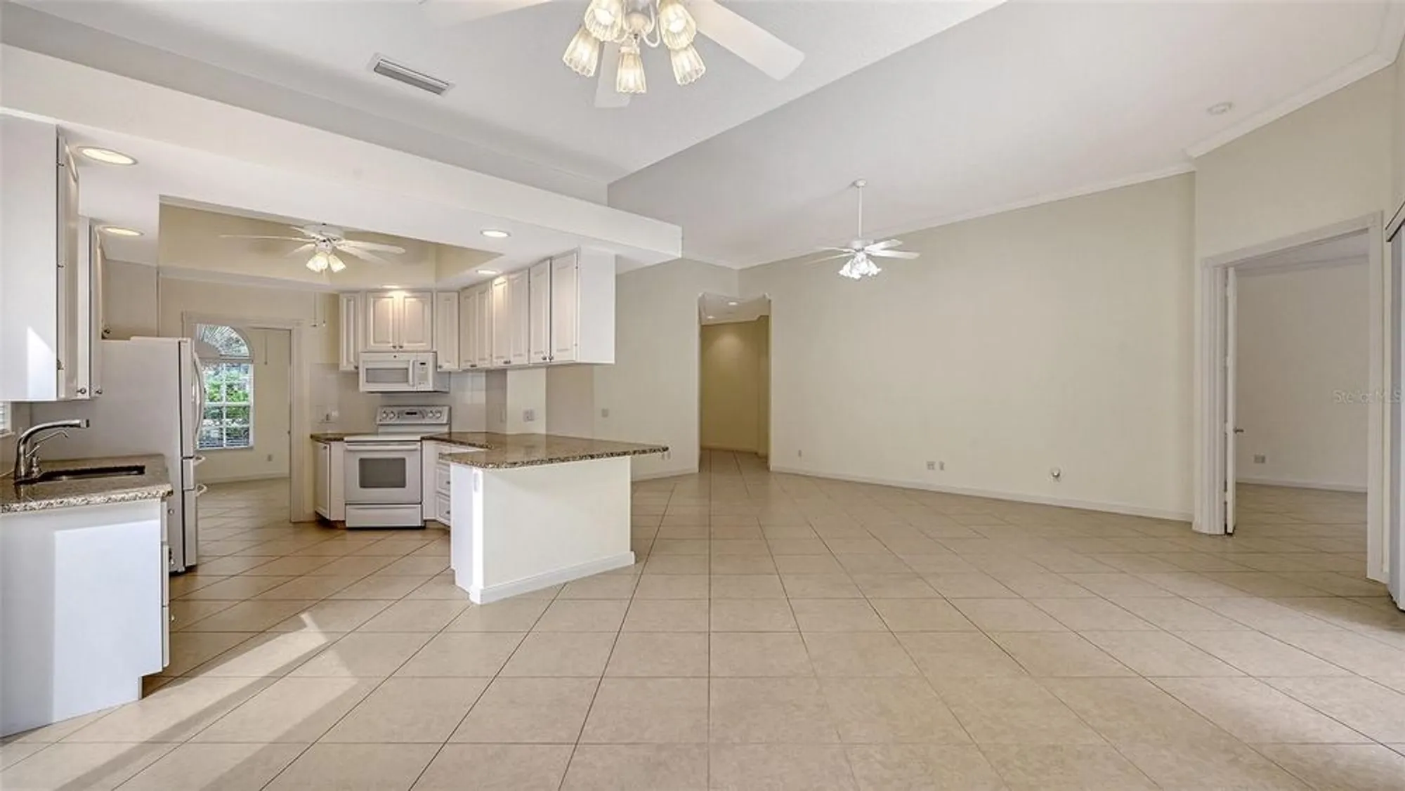 Property Slideshow image 23 of 100 | 5679 ferrara dr, Sarasota, FL, 34238